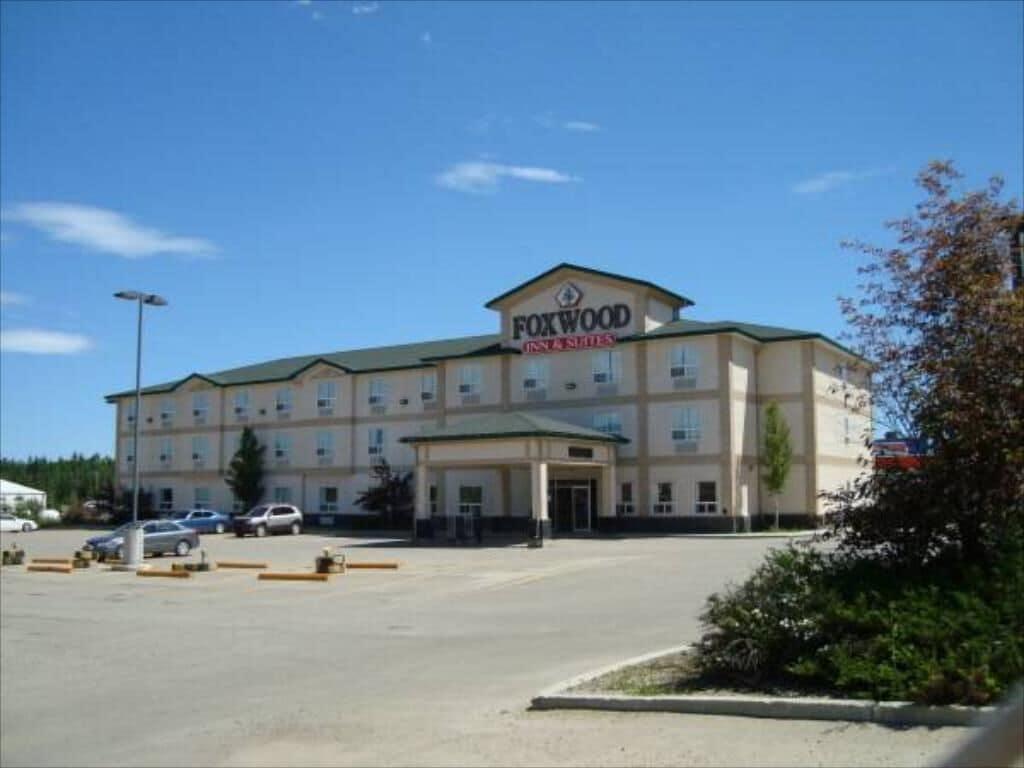 Varios Foxwood Inn & Suites