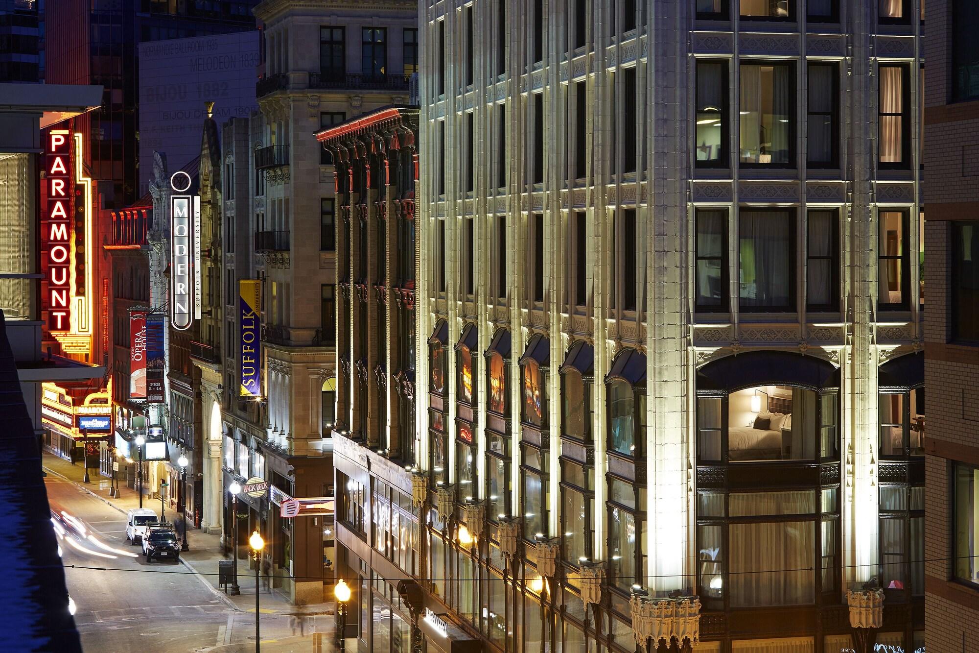 Vista Exterior The Godfrey Hotel Boston