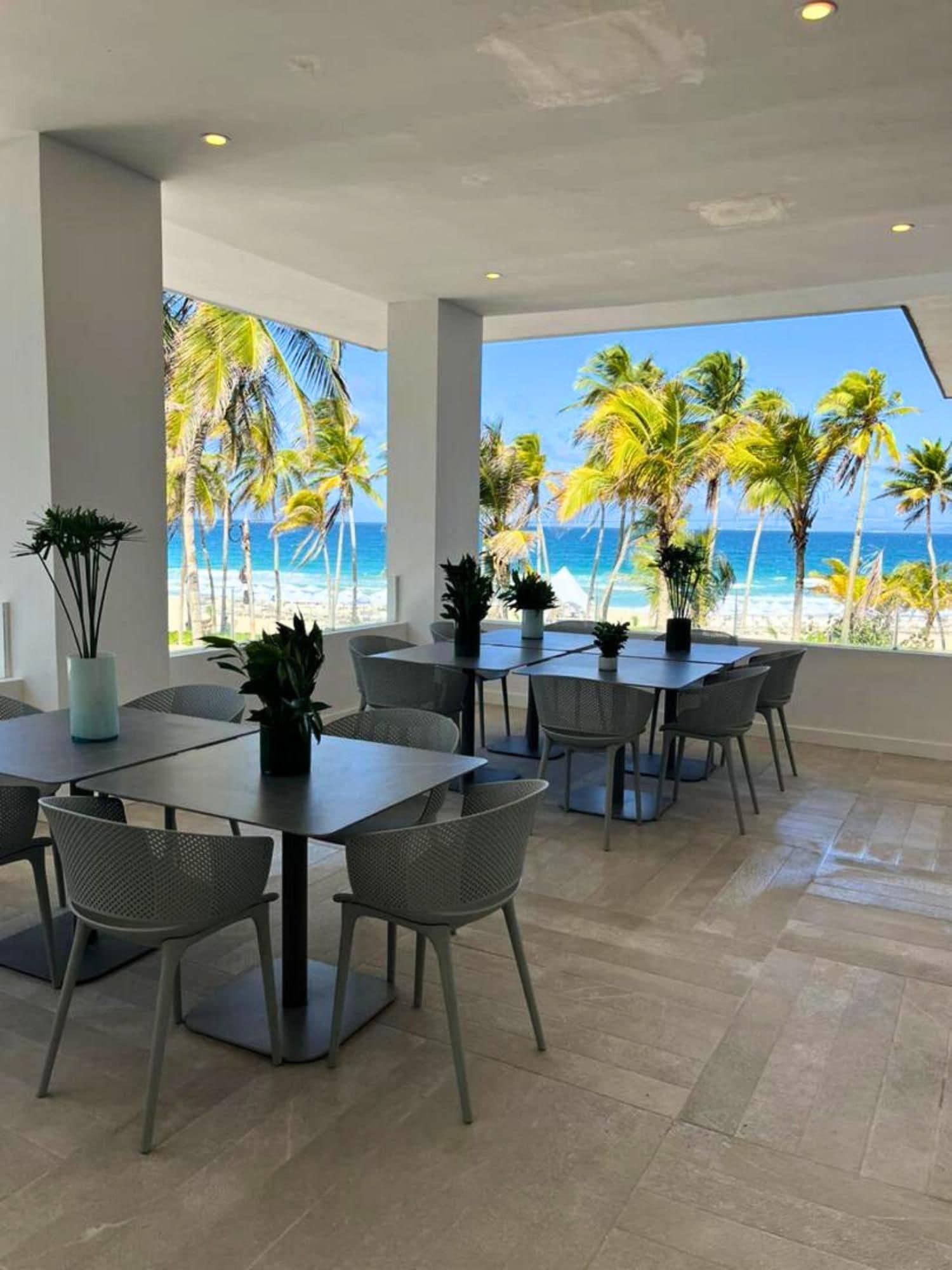 Restaurant Hotel Miragua Playa El Agua