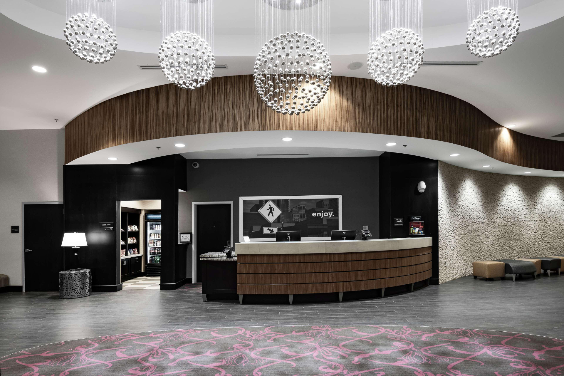 Vista Lobby Hampton Inn & Suites Raleigh Downtown