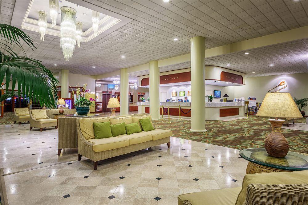 Vista Lobby Waikiki Resort Hotel