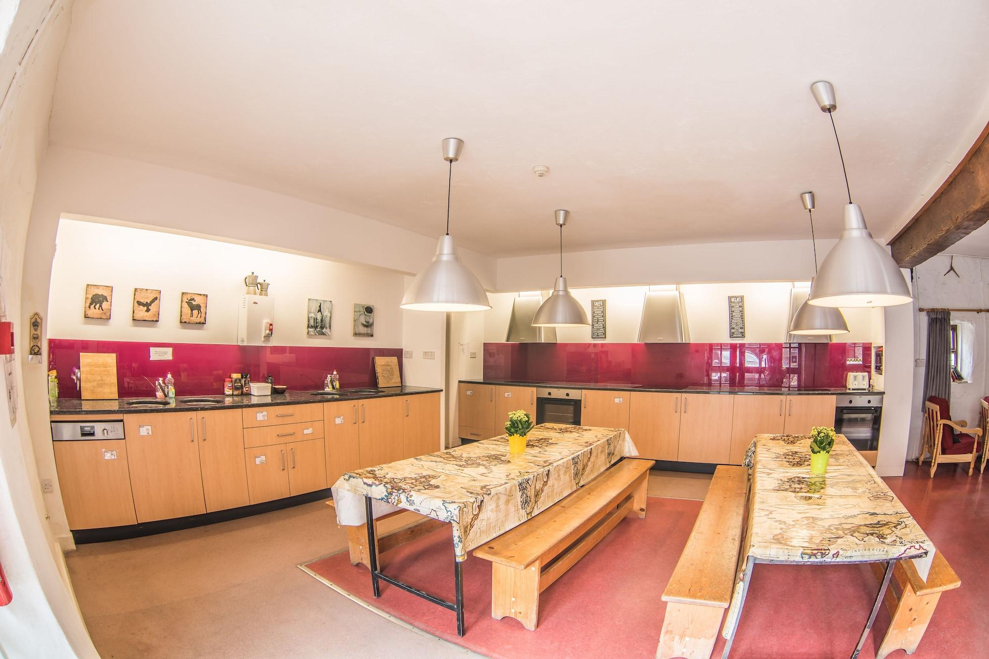 Restaurant The Old Mill Holiday Hostel