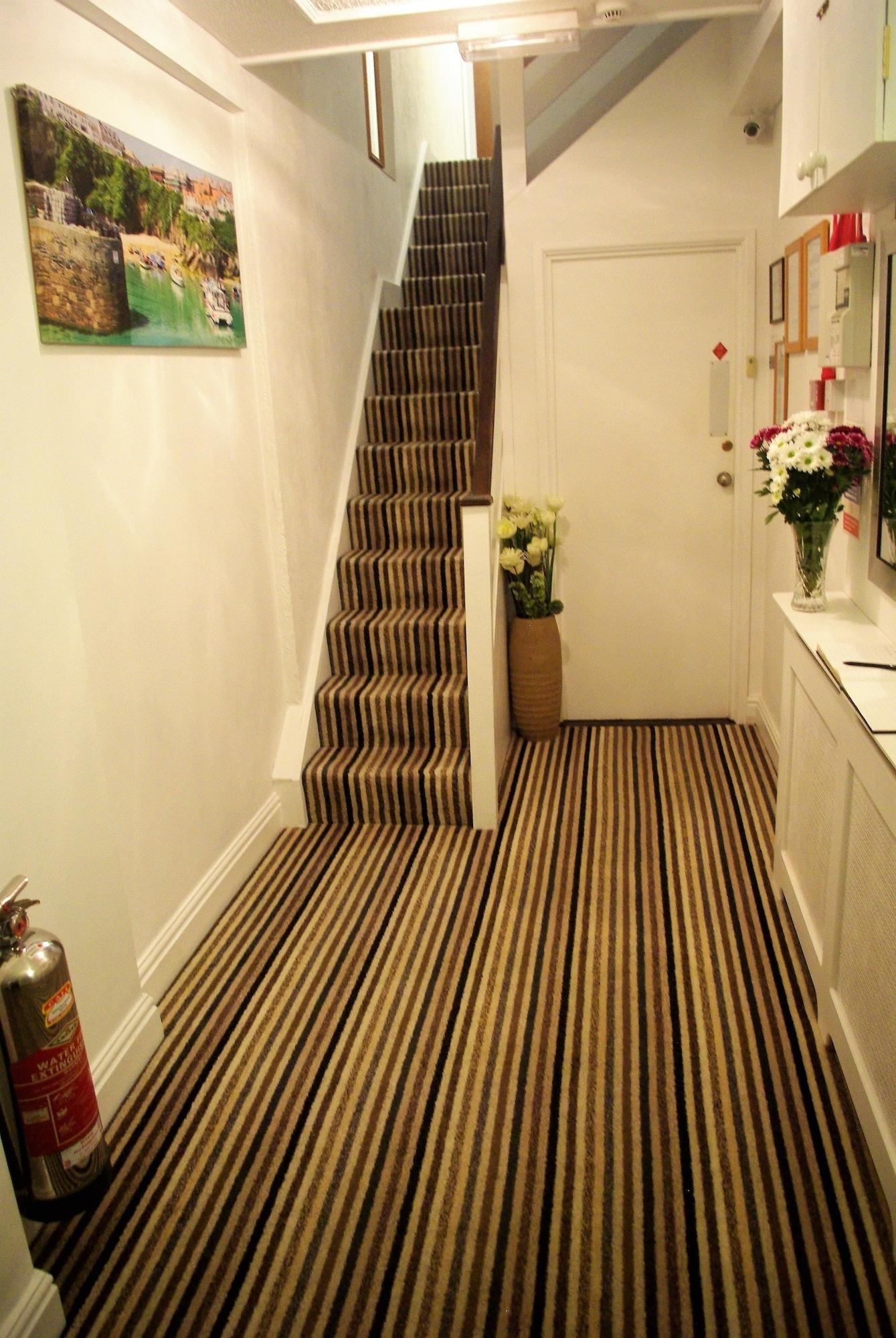 Vista Lobby Trevellis Guest House