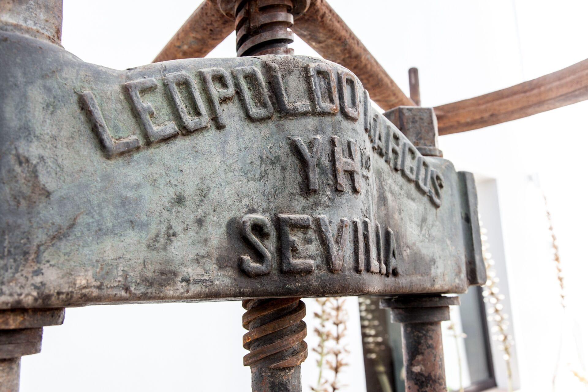 Vista Exterior Hotel Triana Montalván