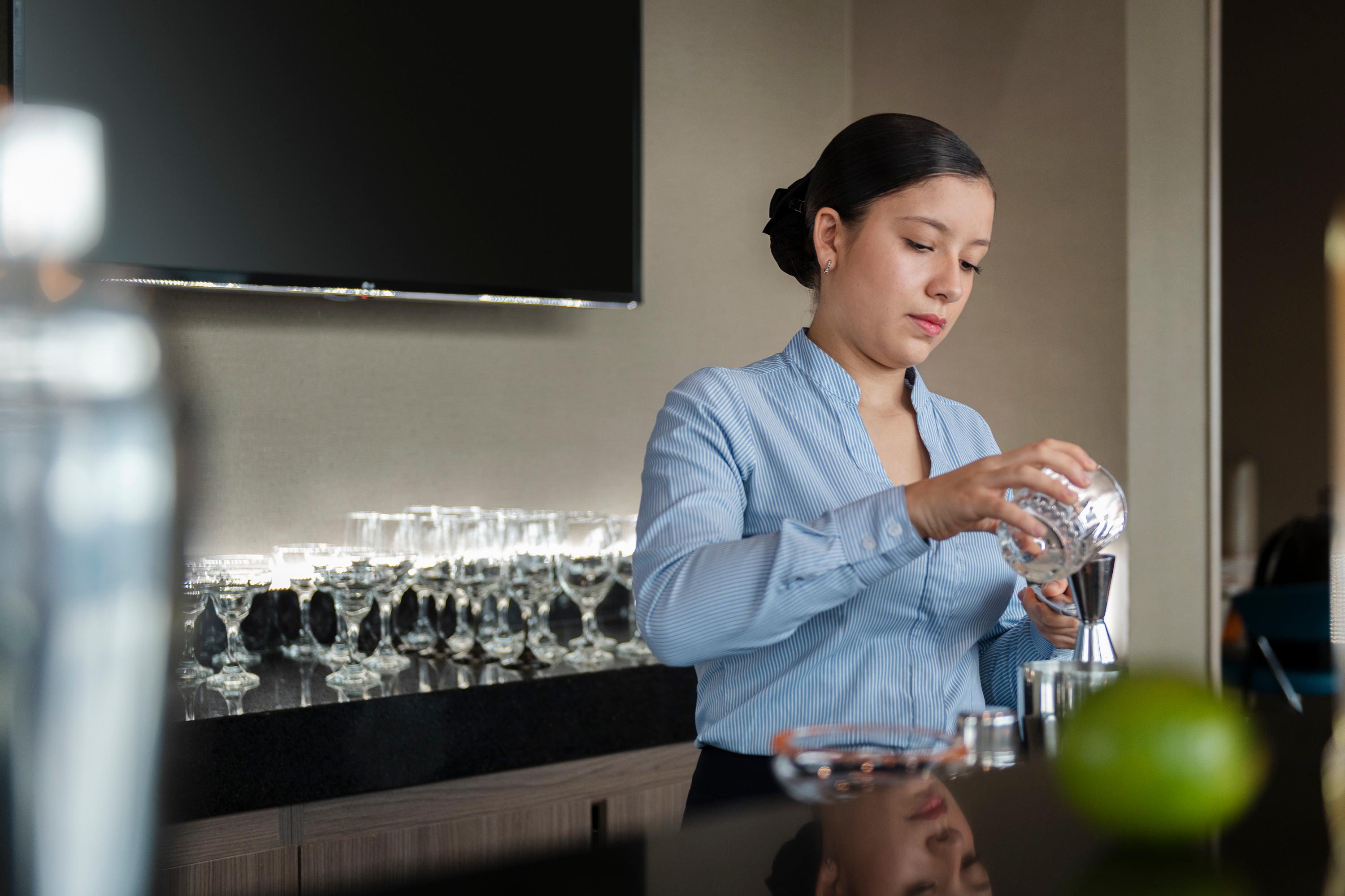 Bar/Salón Hampton By Hilton Medellín