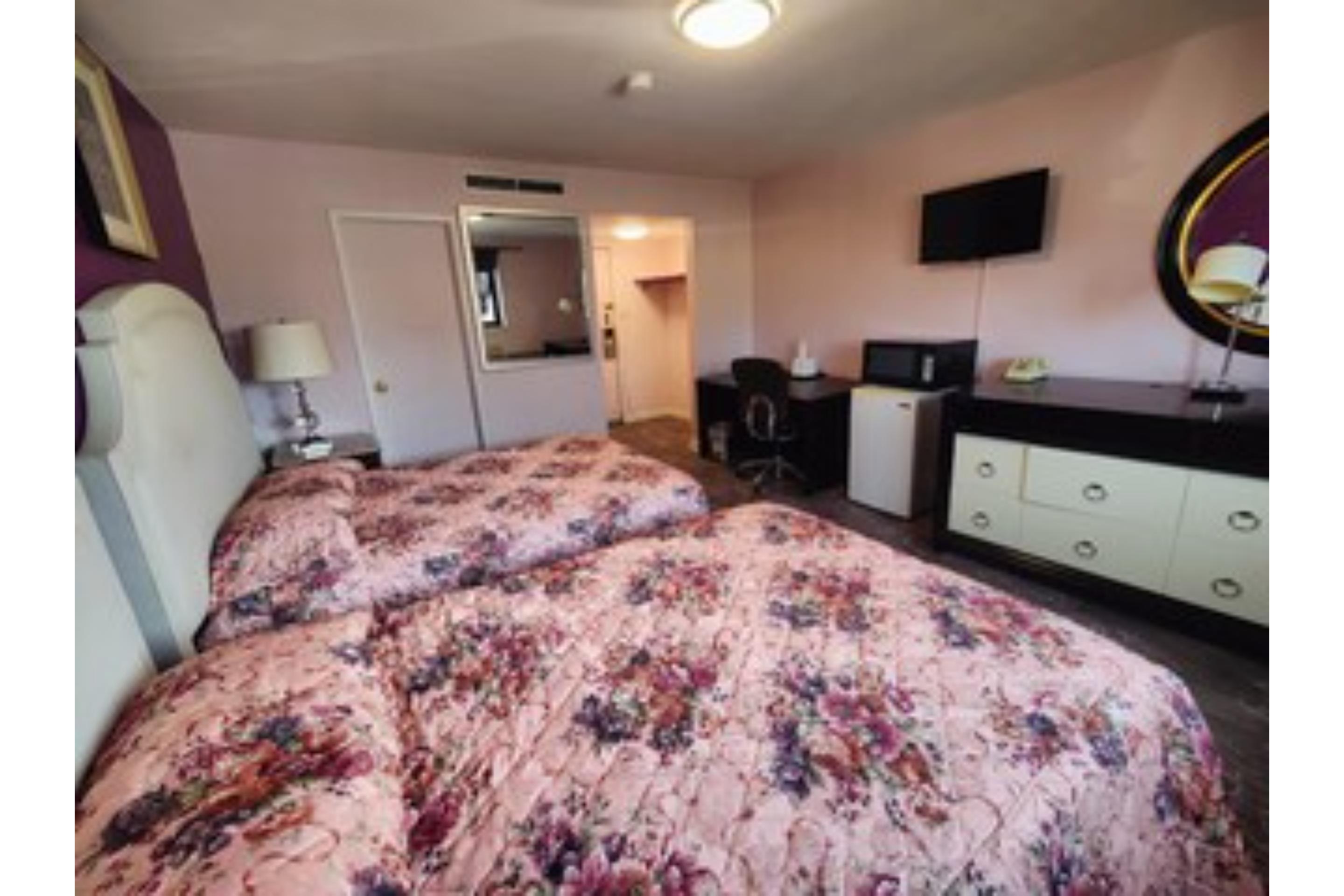 Comodidades do quarto Motel Edgebrook Chicago North Shore by OYO