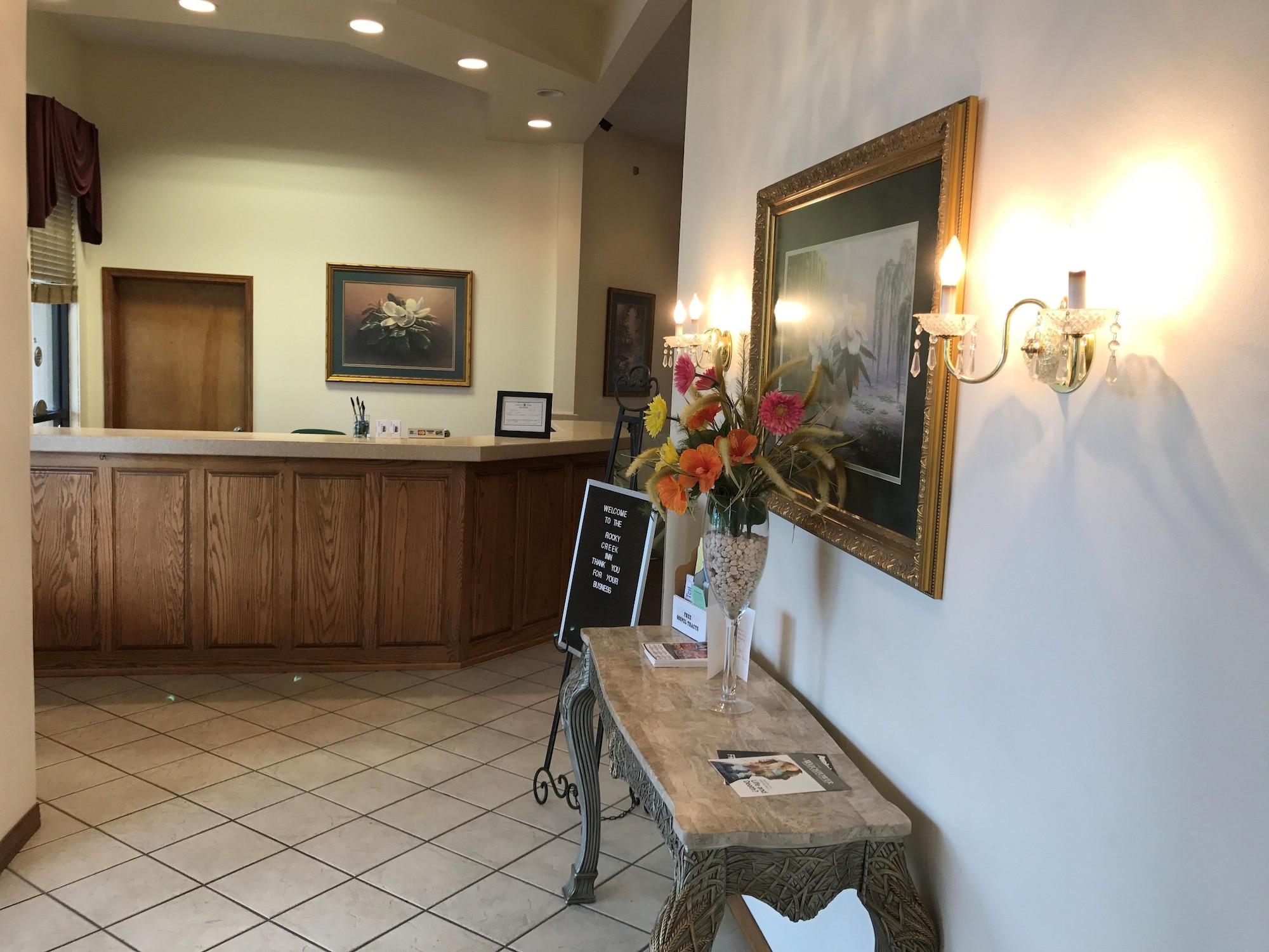 Vista Lobby Rocky Creek Inn