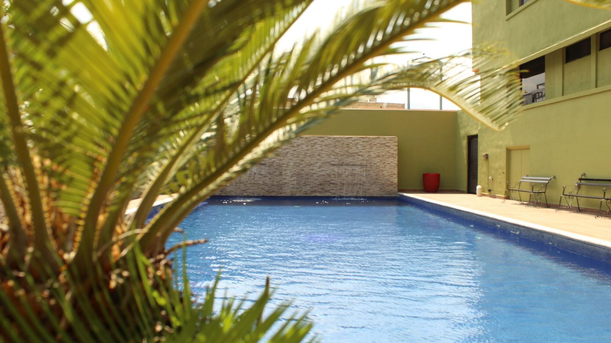 Vista Piscina Hotel Grand Reyes