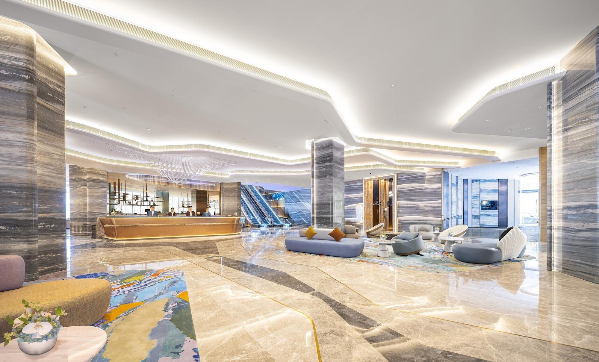 Vista Lobby Regala Skycity Hotel