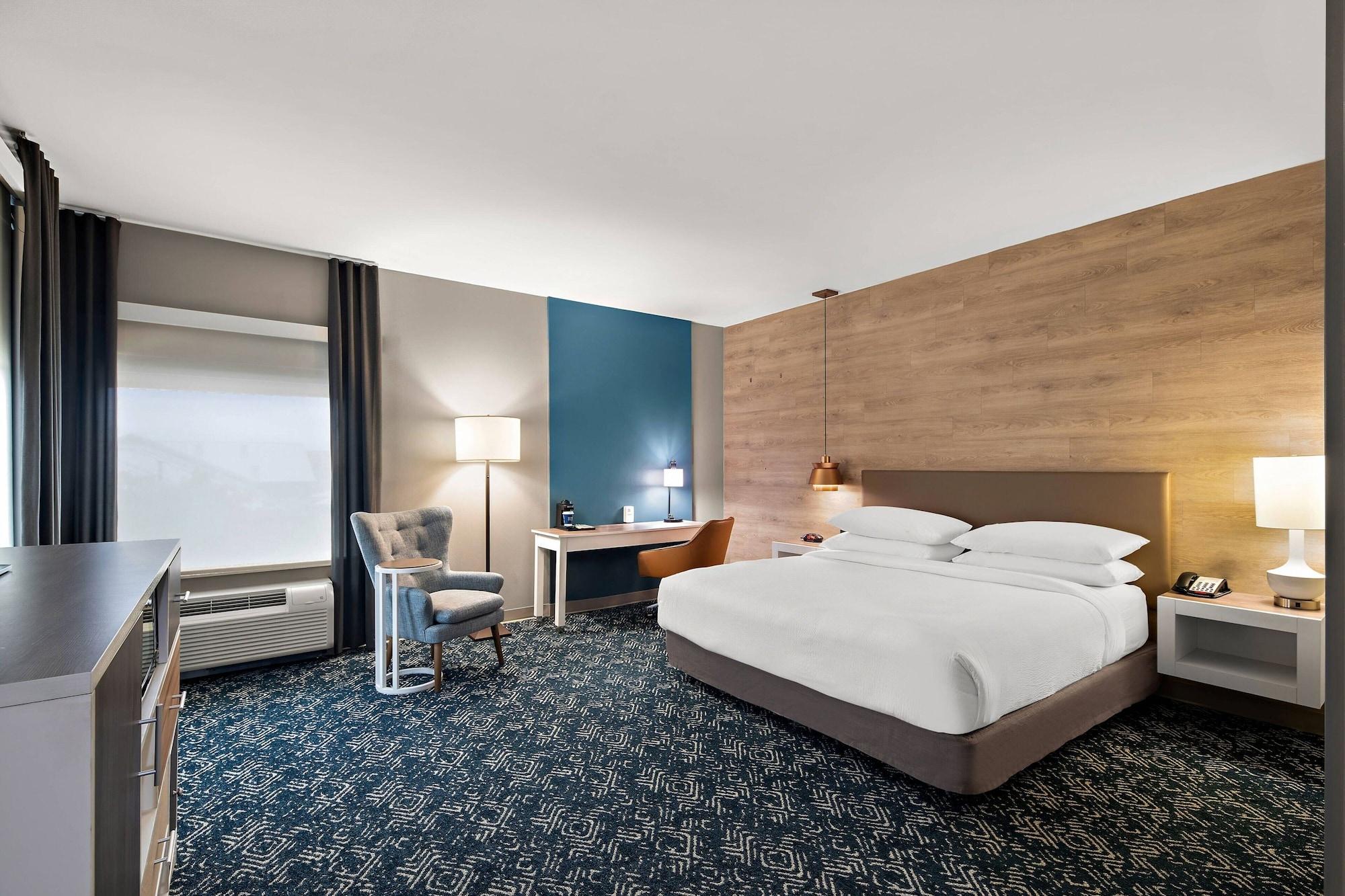 Habitación Four Points by Sheraton Plano