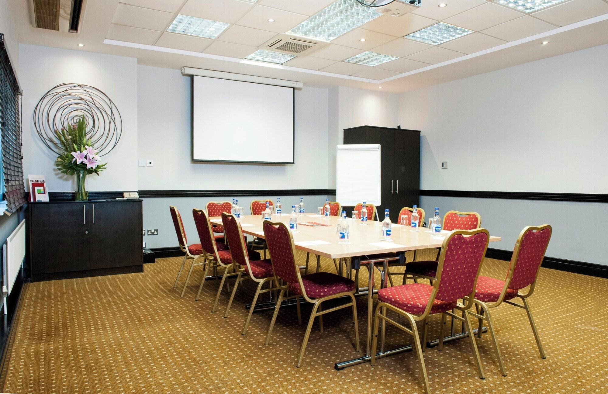 Sala de Reuniones Leonardo Hotel Cork
