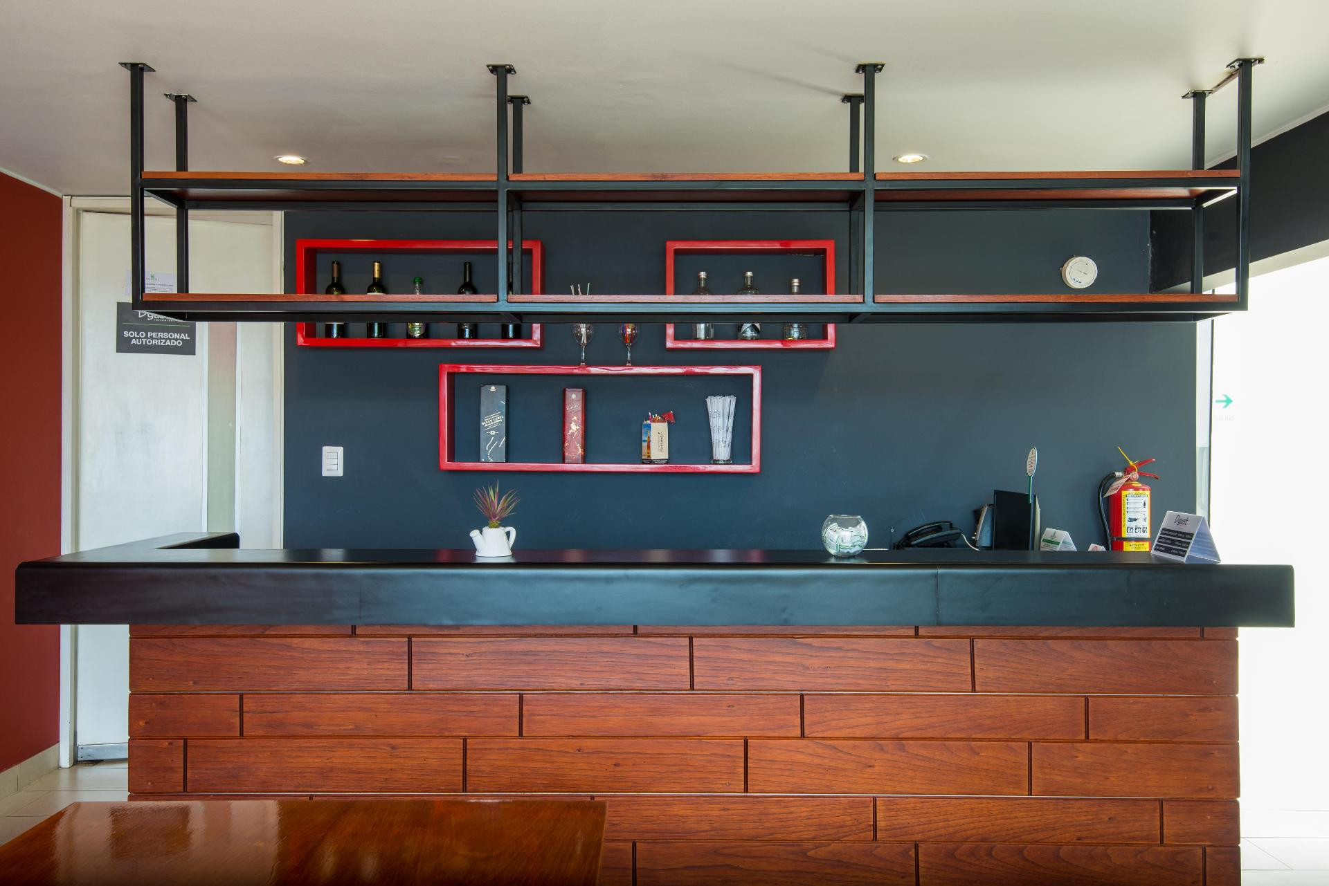 Bar/Salón Palmetto Hotel Business La Perla
