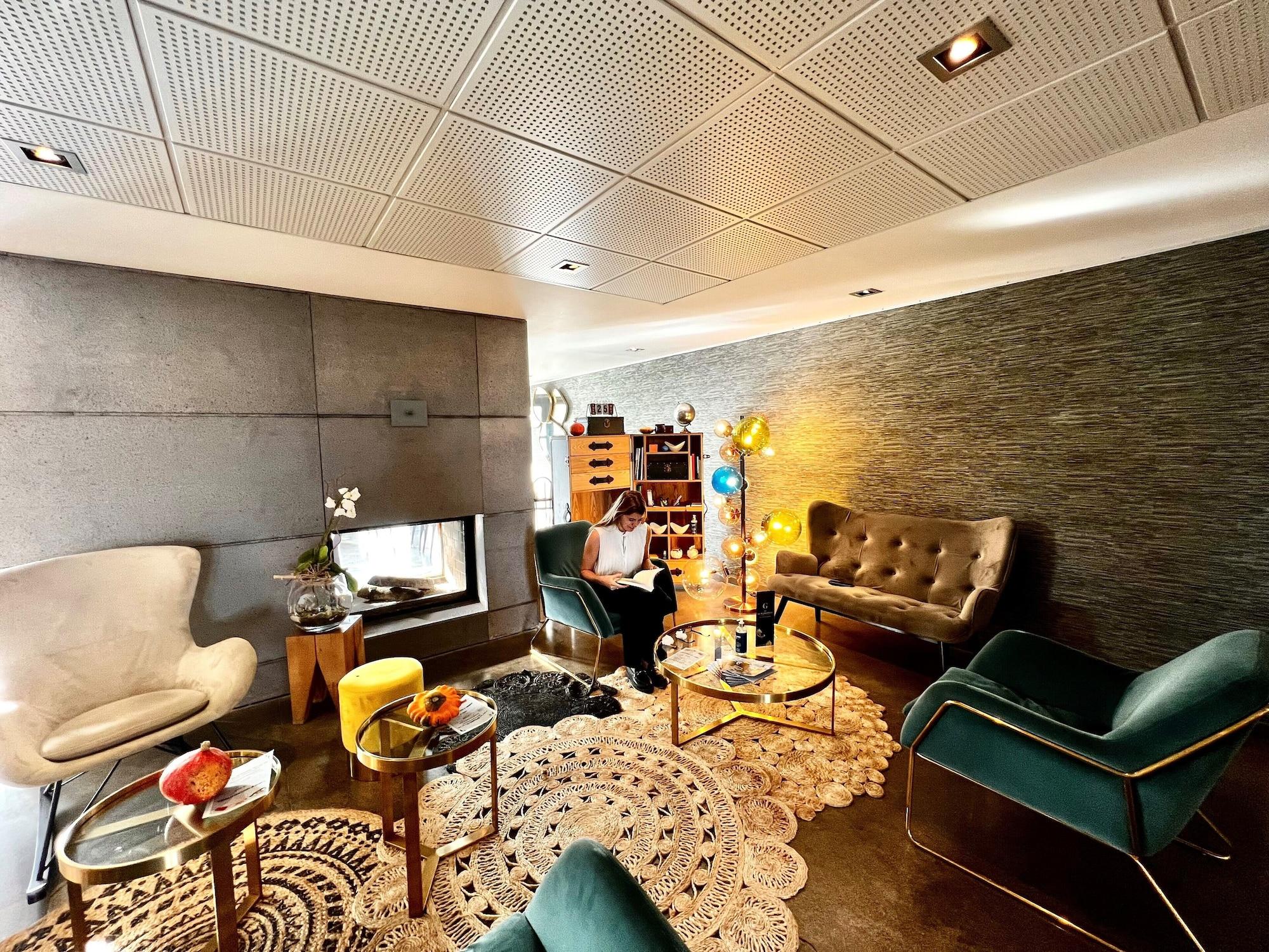 Vista Lobby Best Western Plus Hotel Gergovie