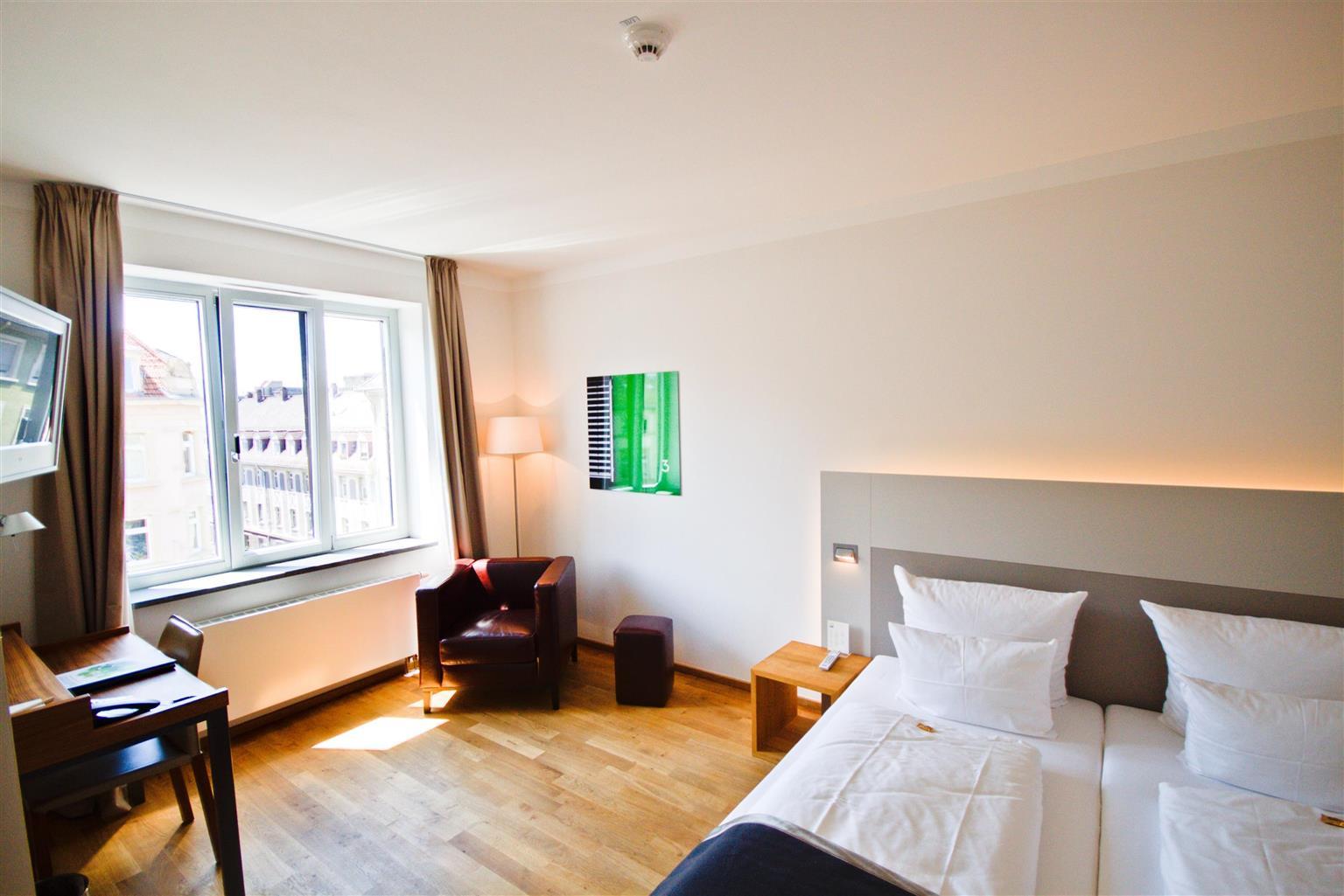 Varios Qube Hotel Bergheim