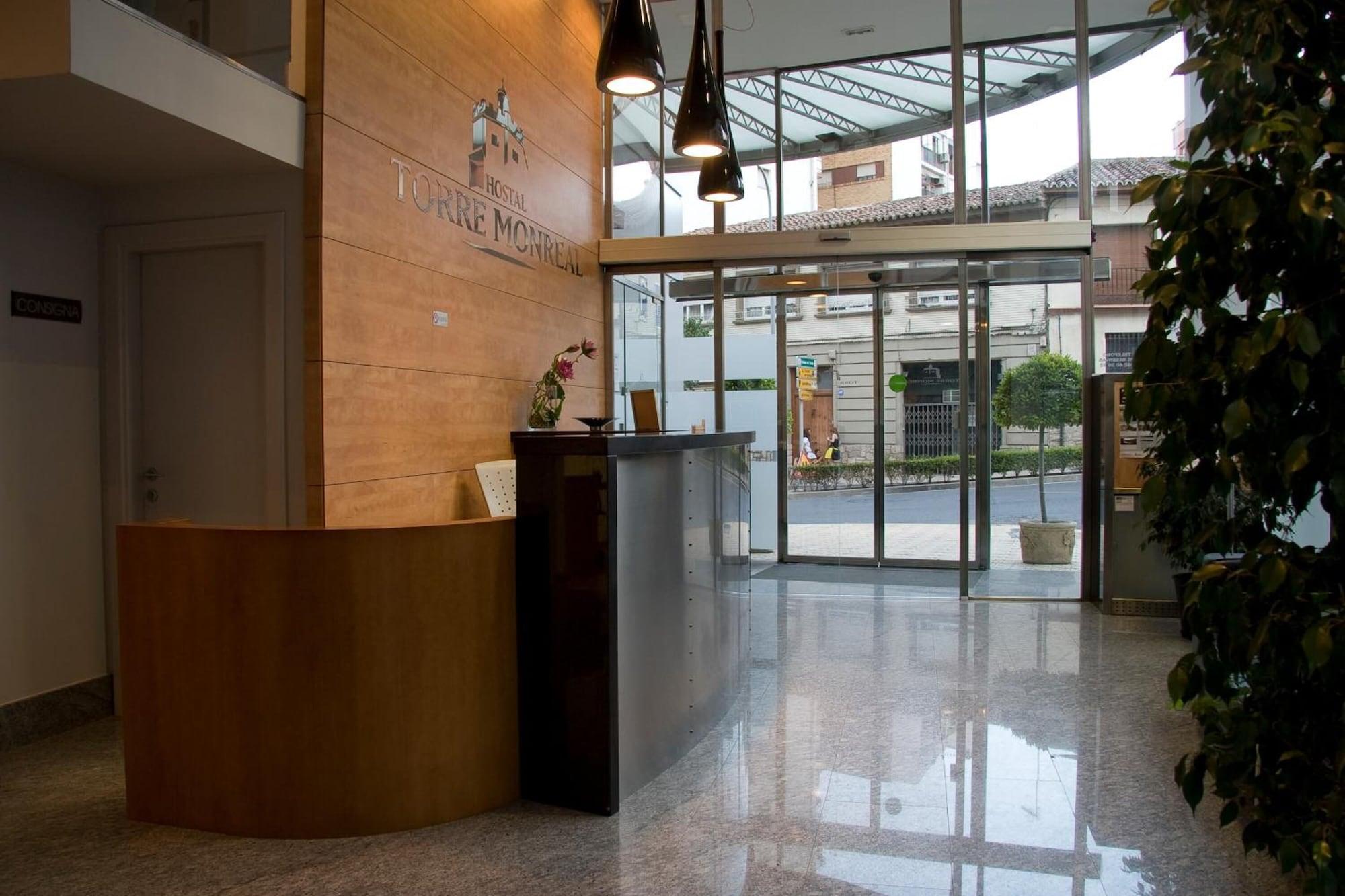 Vista Lobby Torre Monreal Hotel