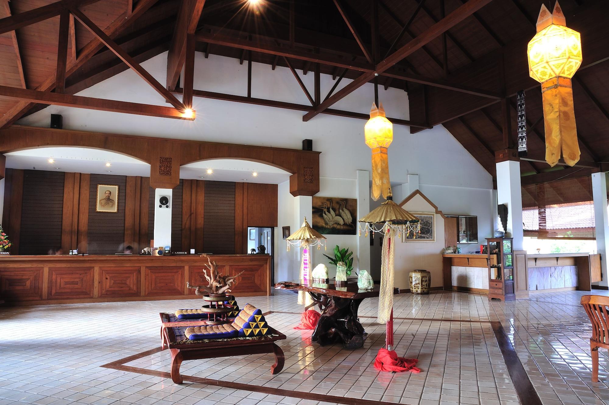 Vista Lobby Teak Garden Spa Resort