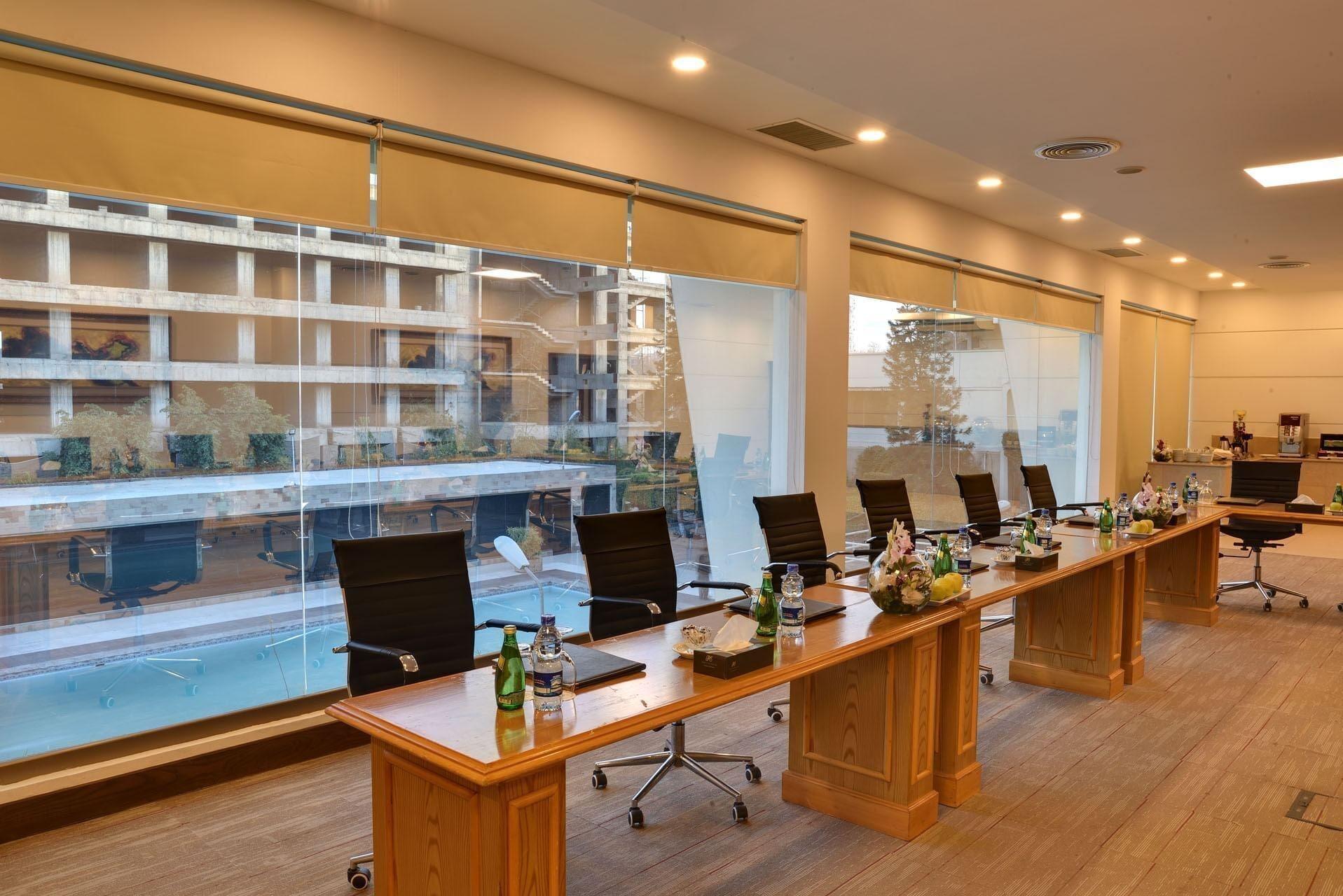 Comodidades del Alojamiento Peshawar Serena Hotel