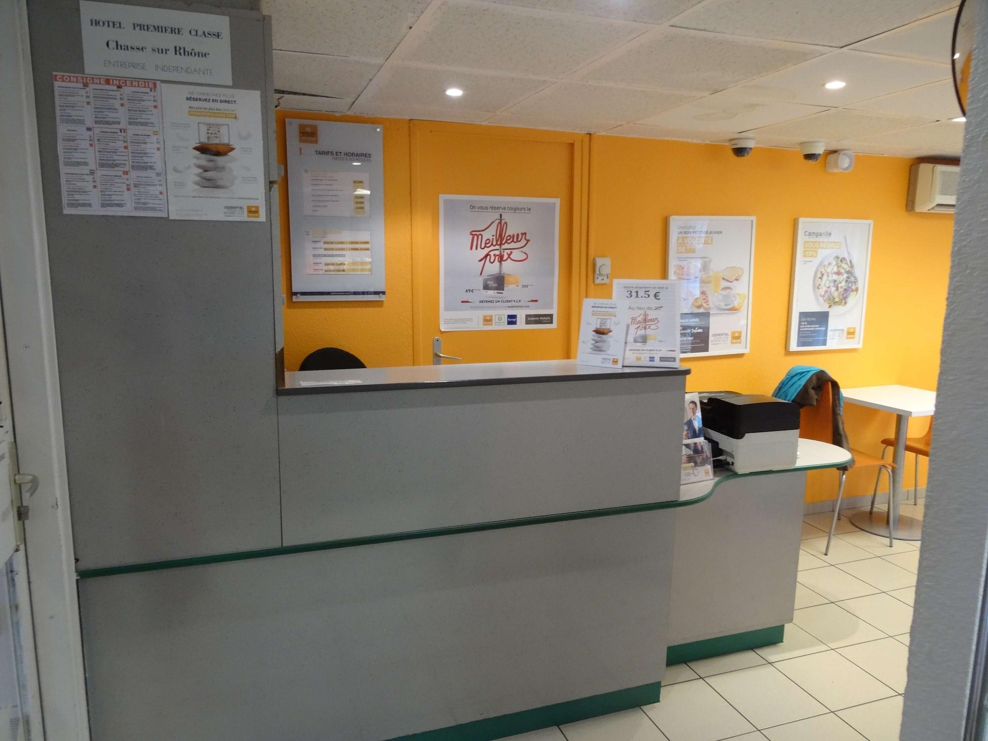 Vista Lobby Premiere Classe Lyon Sud - Chasse sur Rhône Vienne