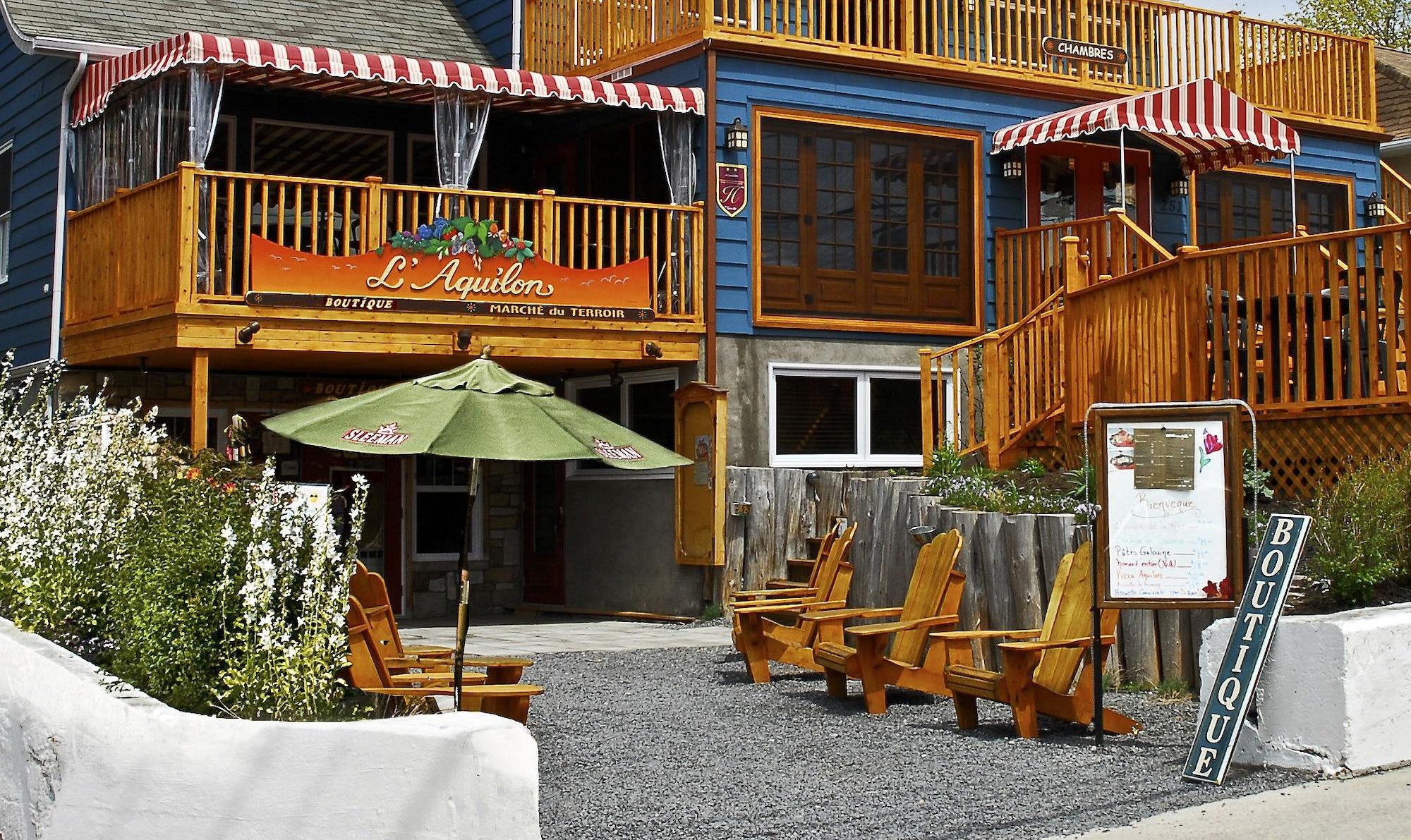 Vista Exterior La Galouine Auberge & Restaurant