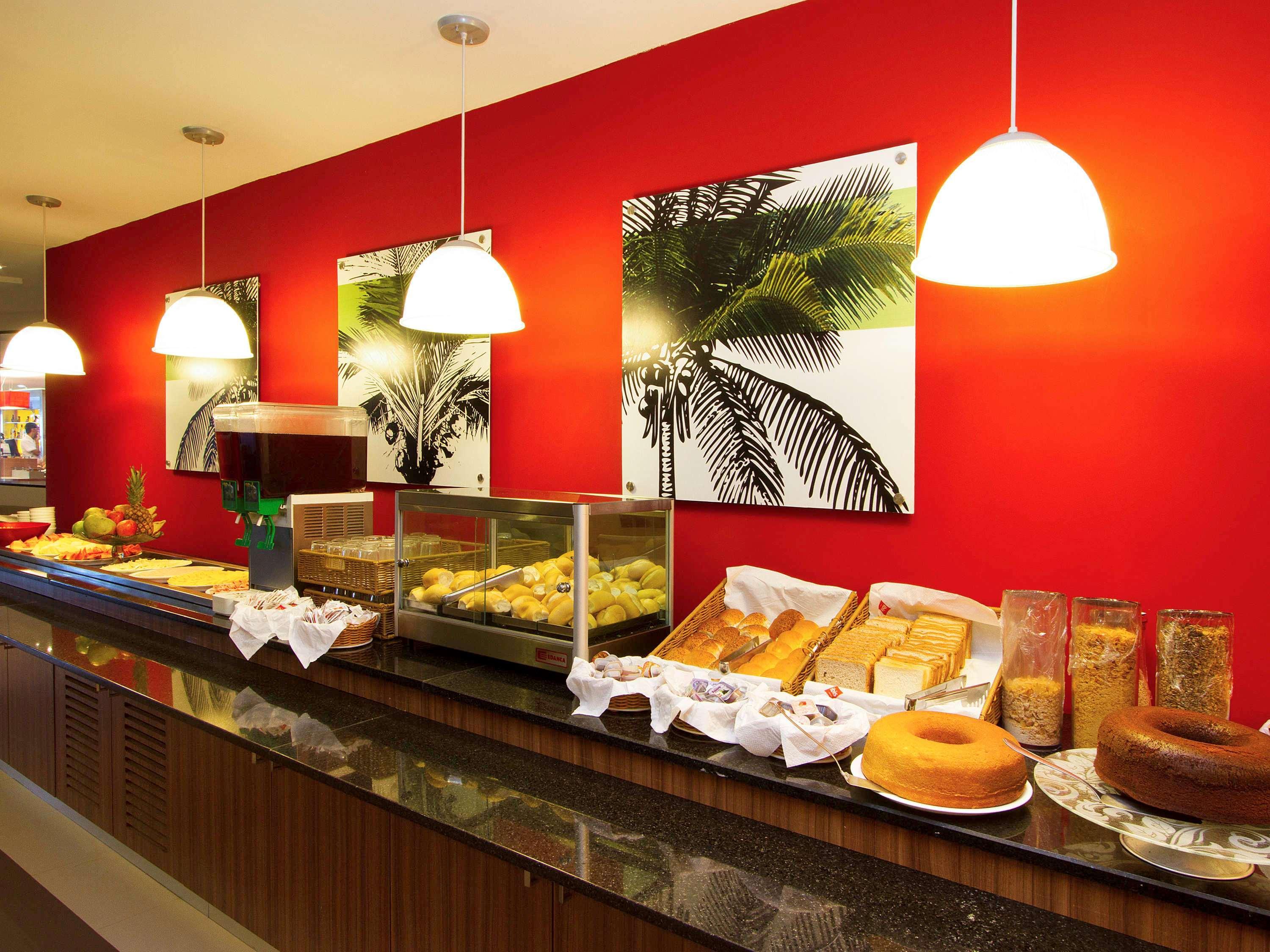 Restaurant Ibis Maceio Pajucara