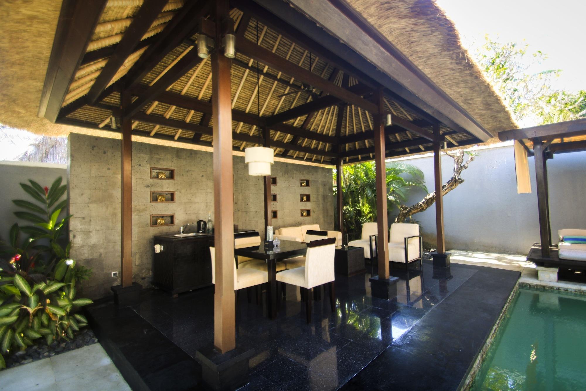 Vista Exterior Villa Mahapala