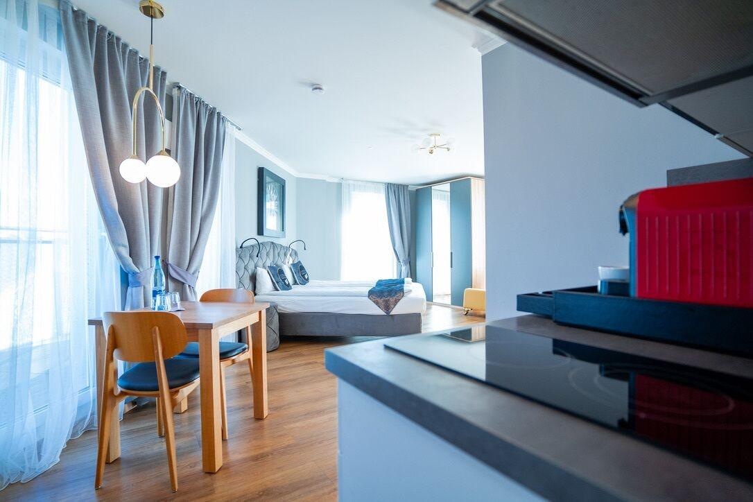 Varios Boardinghouse City Home