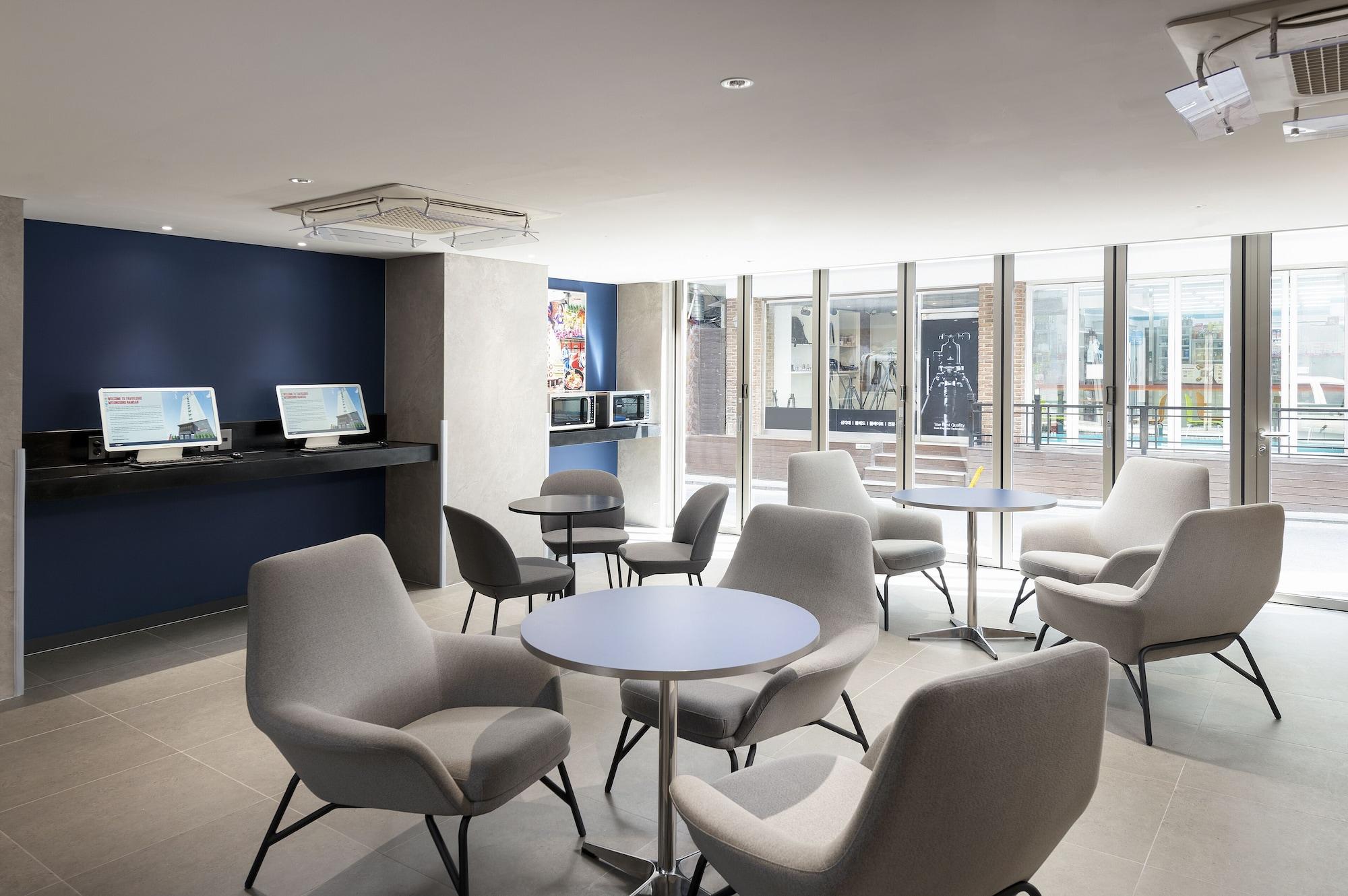 Vista Lobby Travelodge Myeongdong Namsan