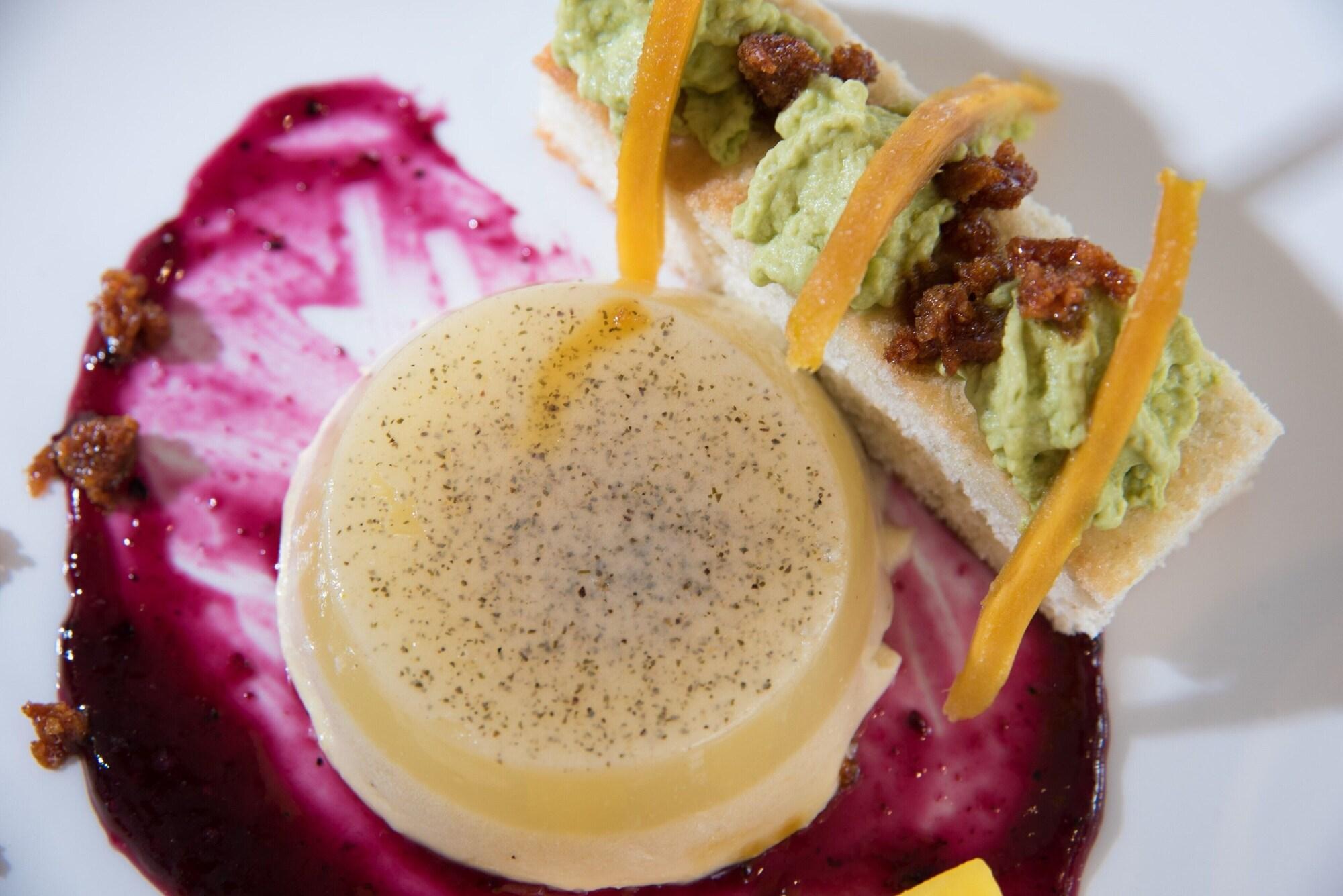 Restaurant Latitude 0 Degrees