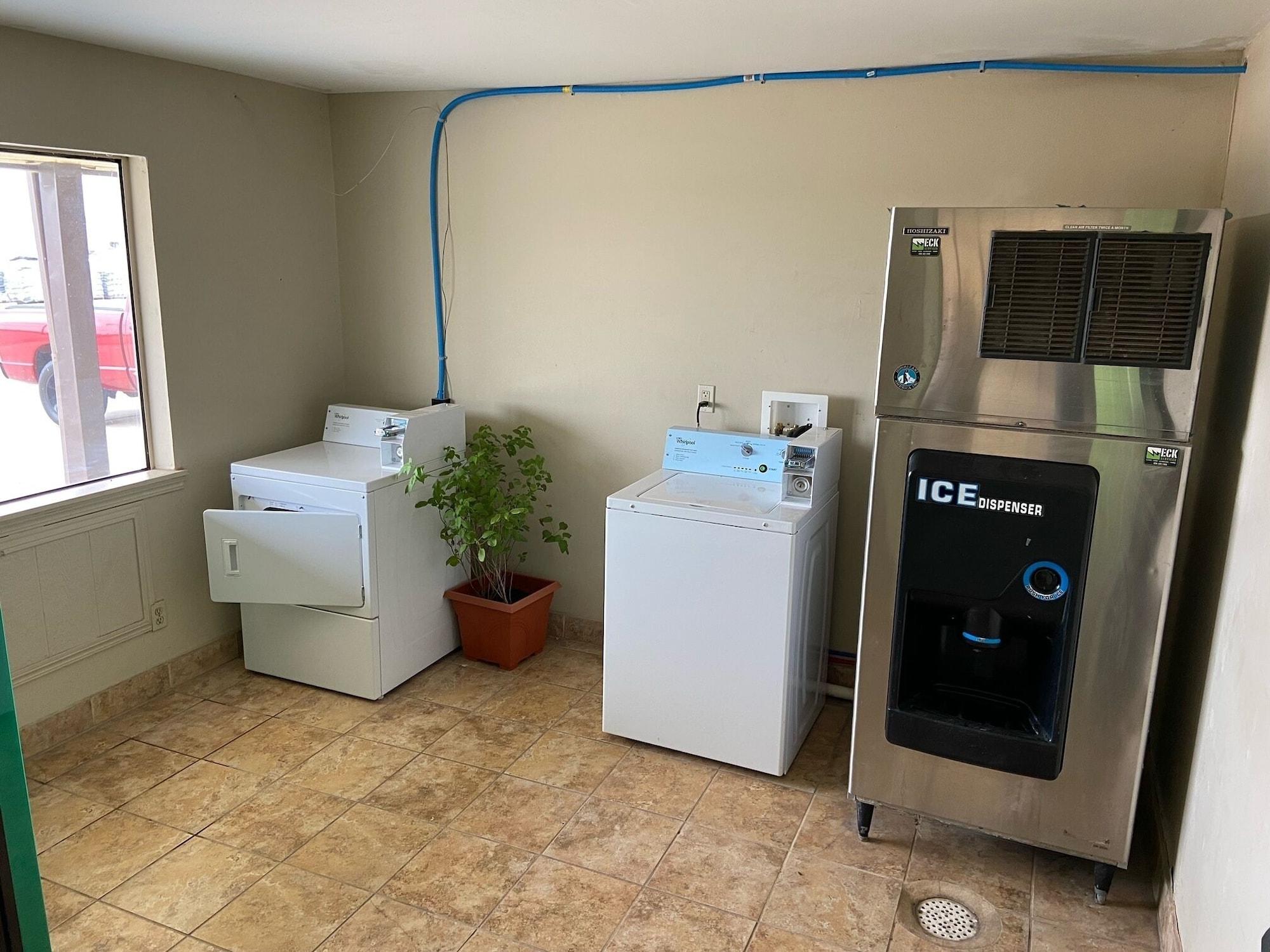 Comodidades del Alojamiento Days Inn by Wyndham Pratt