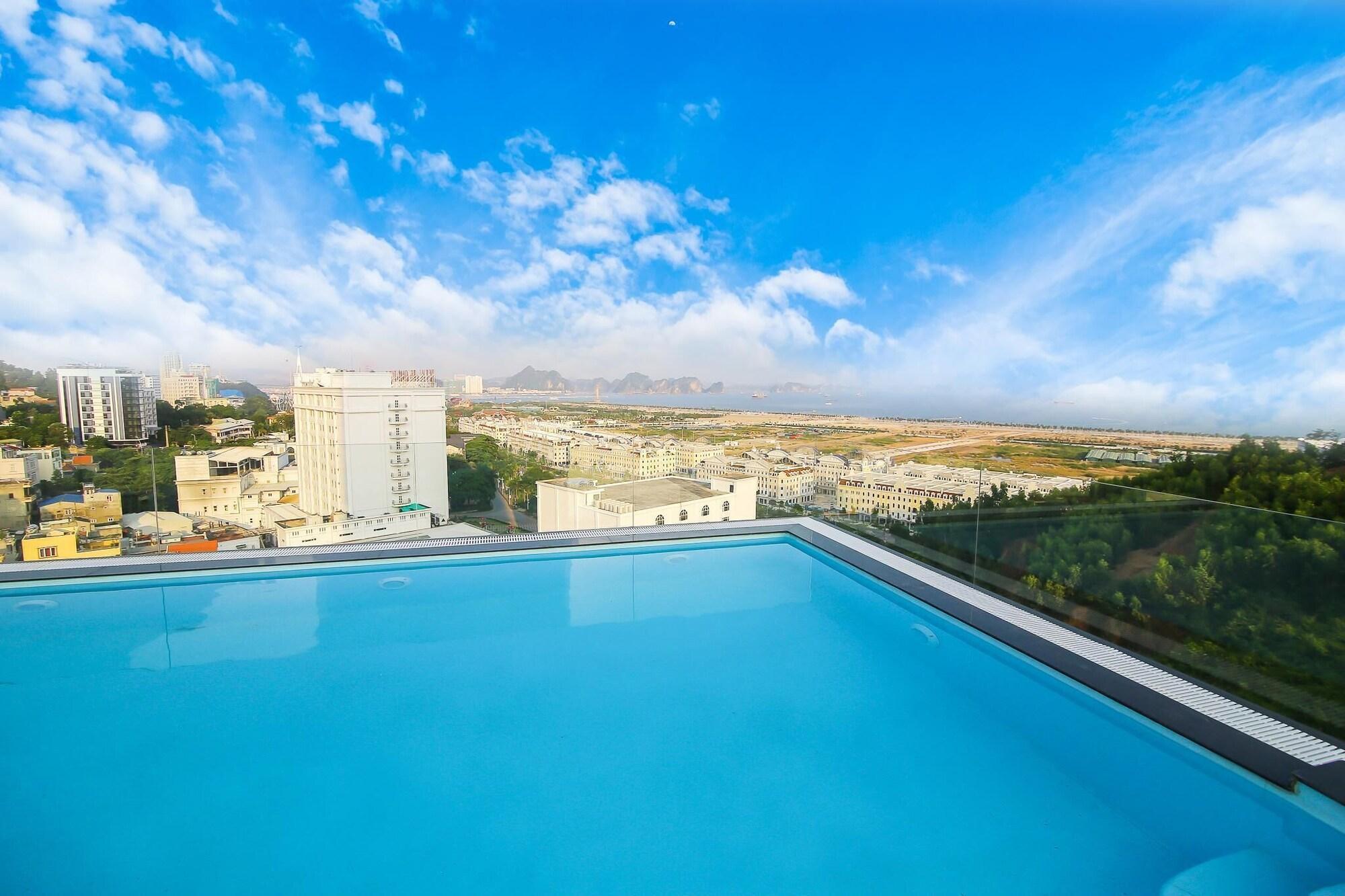 Vista Piscina La Stella Hotel