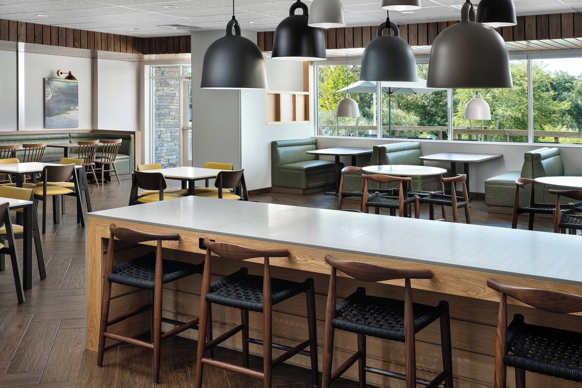 Restaurant Fairfield Inn & Suites by Marriott South Kingstown Newport Area