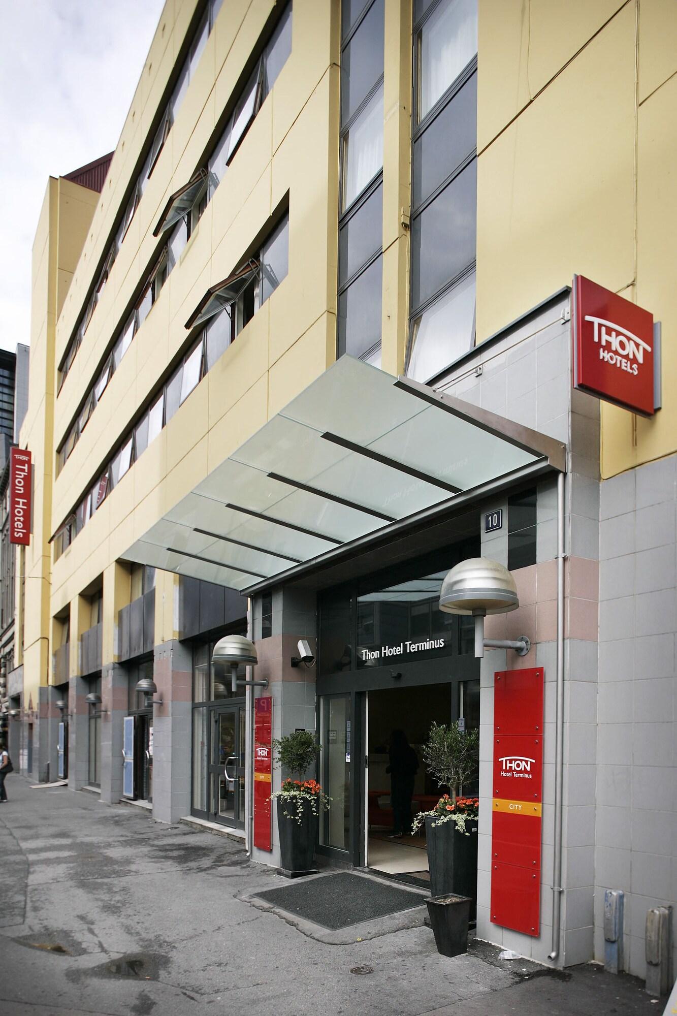 Vista Exterior Thon Hotel Terminus