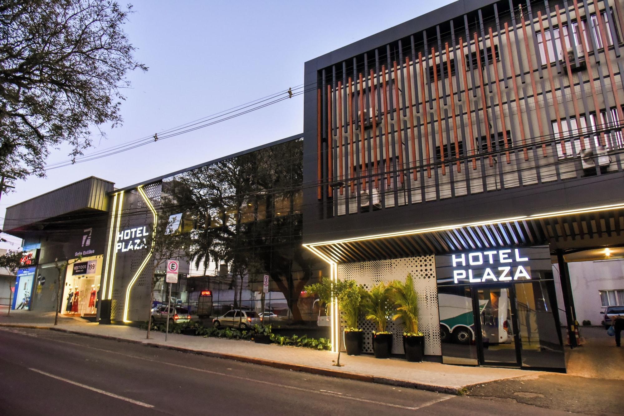 Vista Exterior Hotel Plaza Cascavel