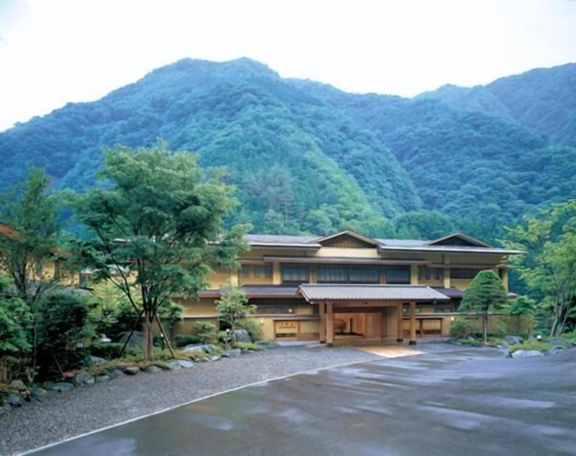 Vista Exterior Nishiyama Onsen Keiunkan