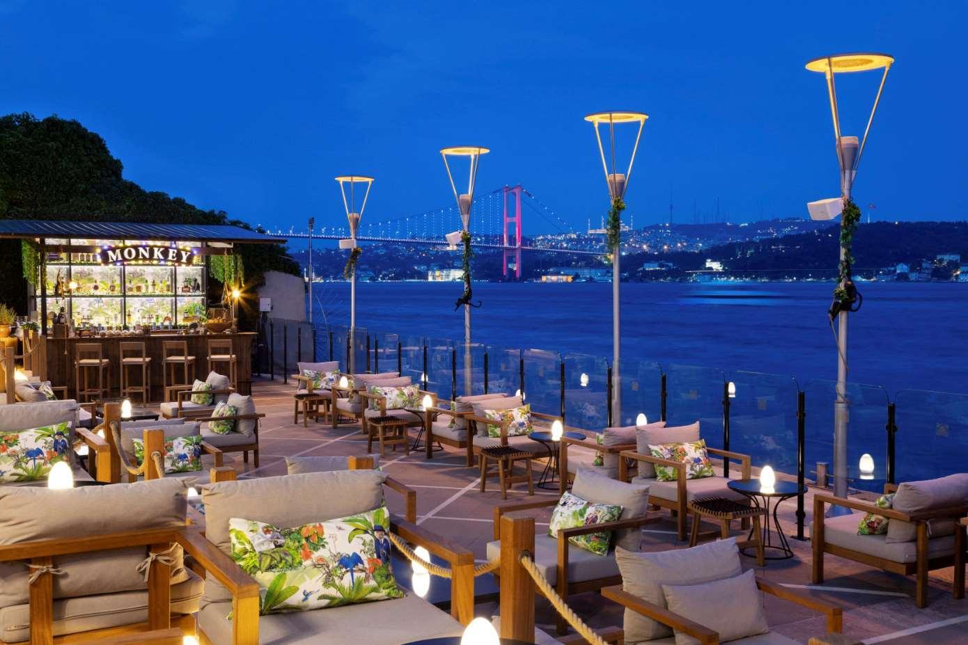 Bar/Salón Ciragan Palace Kempinski
