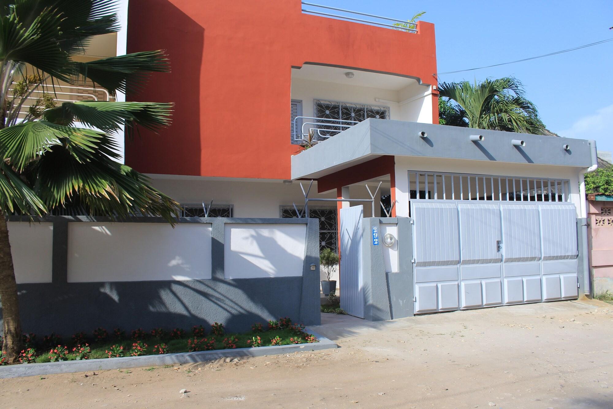 Varios Residence Hibiscus