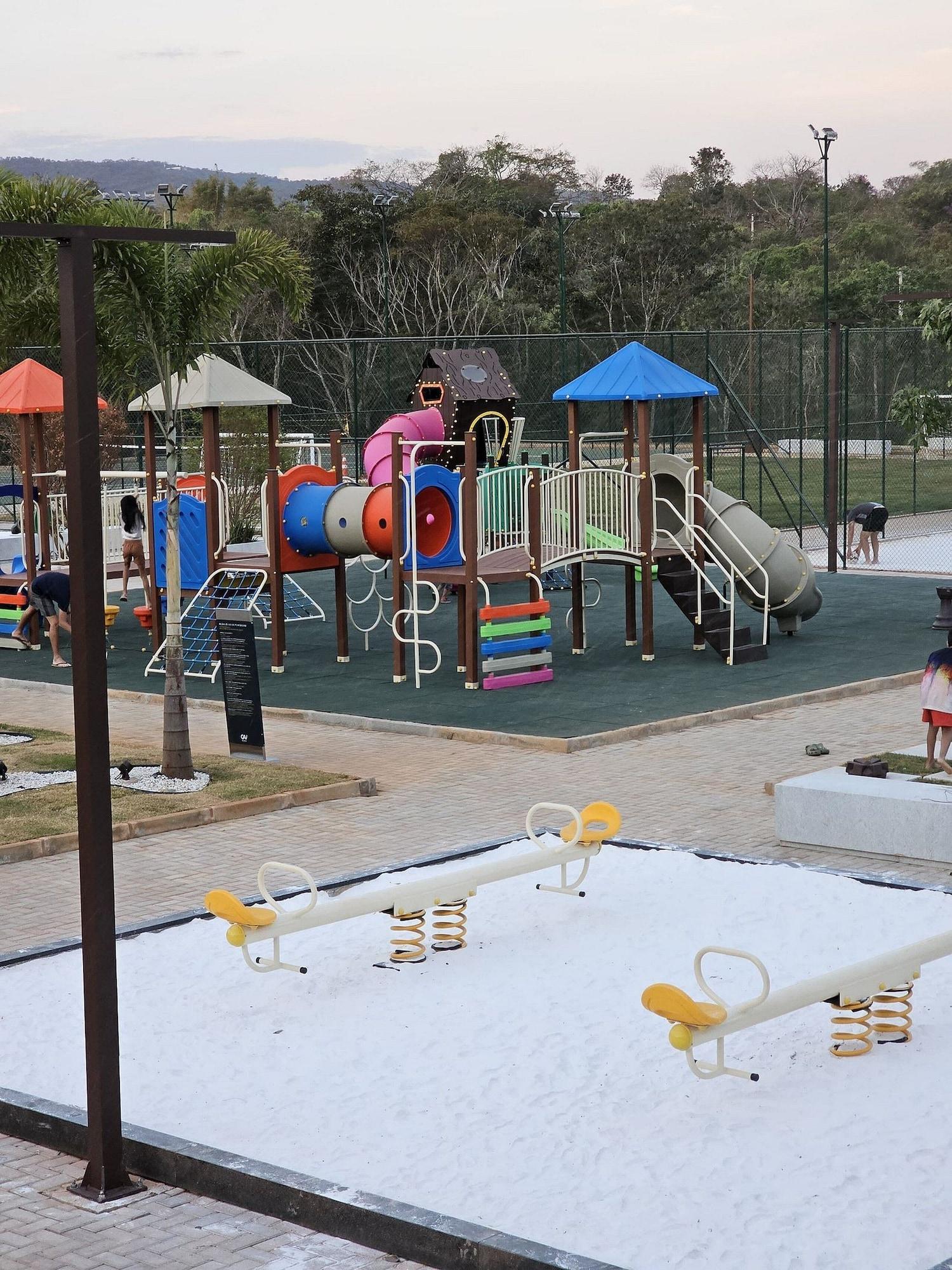 Instalaciones Recreativas PYRENÉUS RESIDENCE