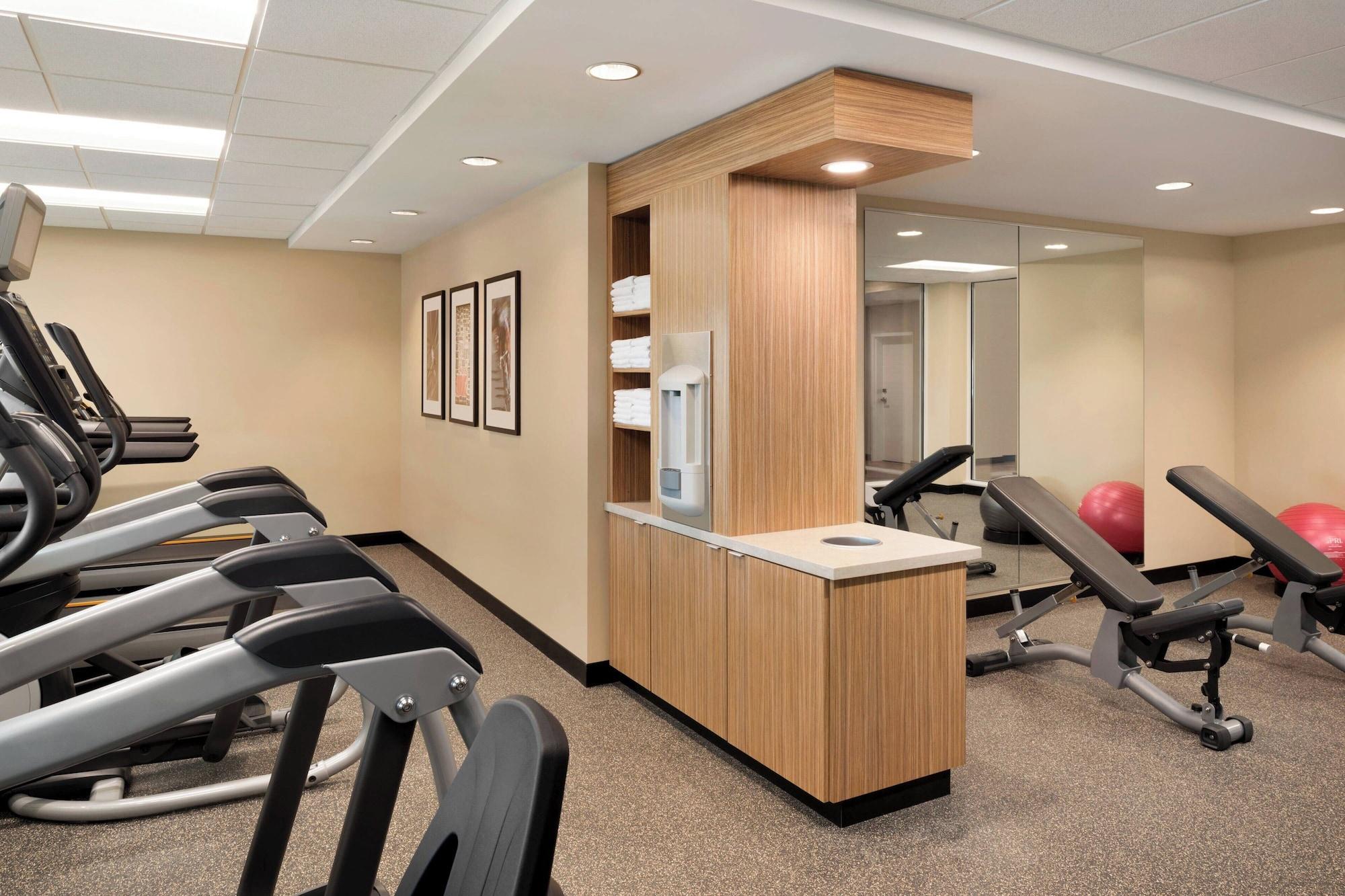 Gimnasio TownePlace Suites by Marriott Minooka