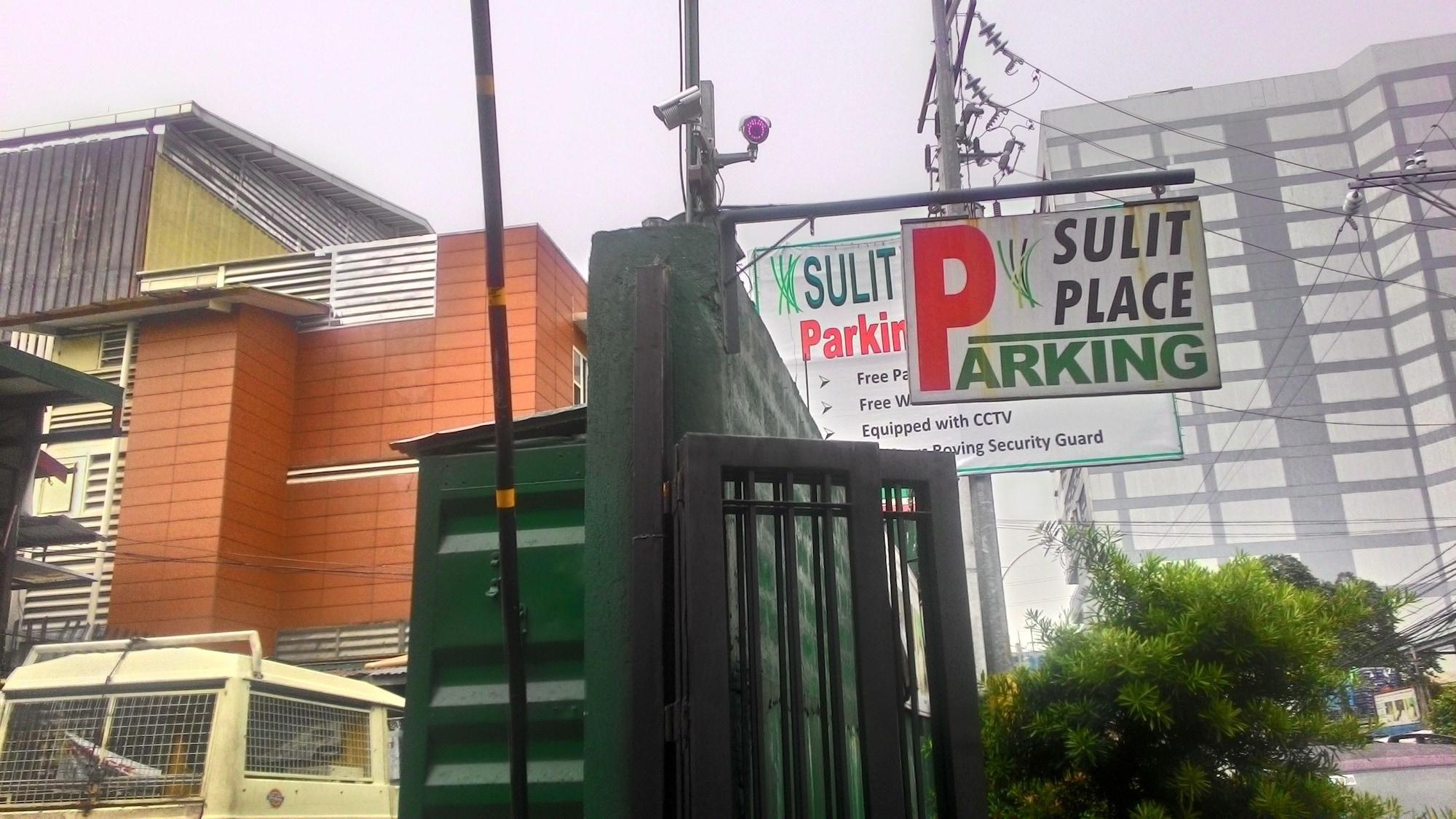 Vista Exterior Sulit Place