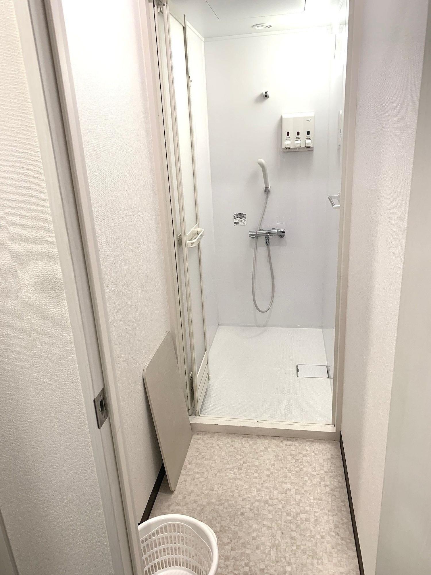 Equipamiento de Habitación Hotel Owl Tokyo Shinbashi