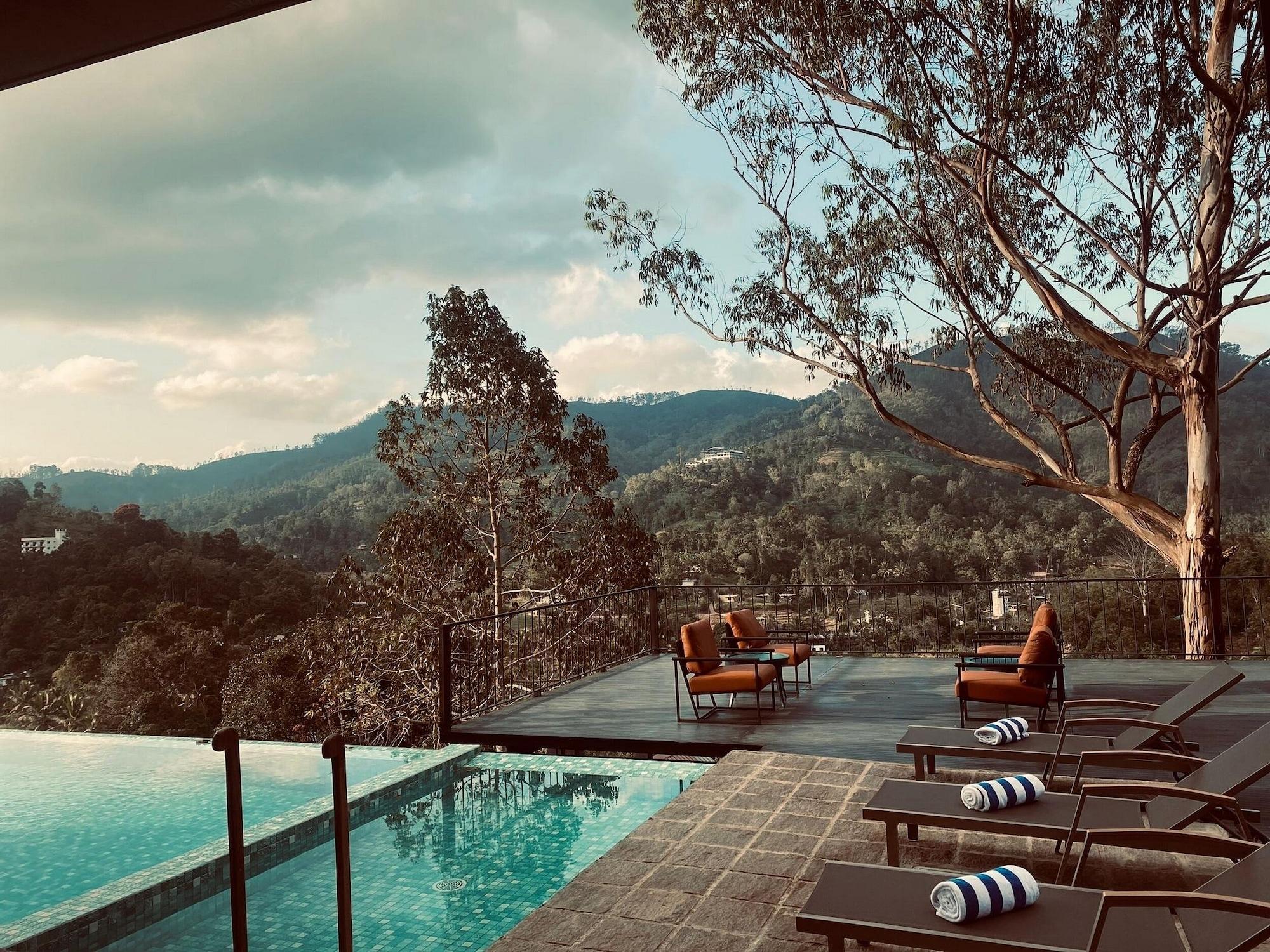 Vista Piscina Te Dalu Resort & Spa