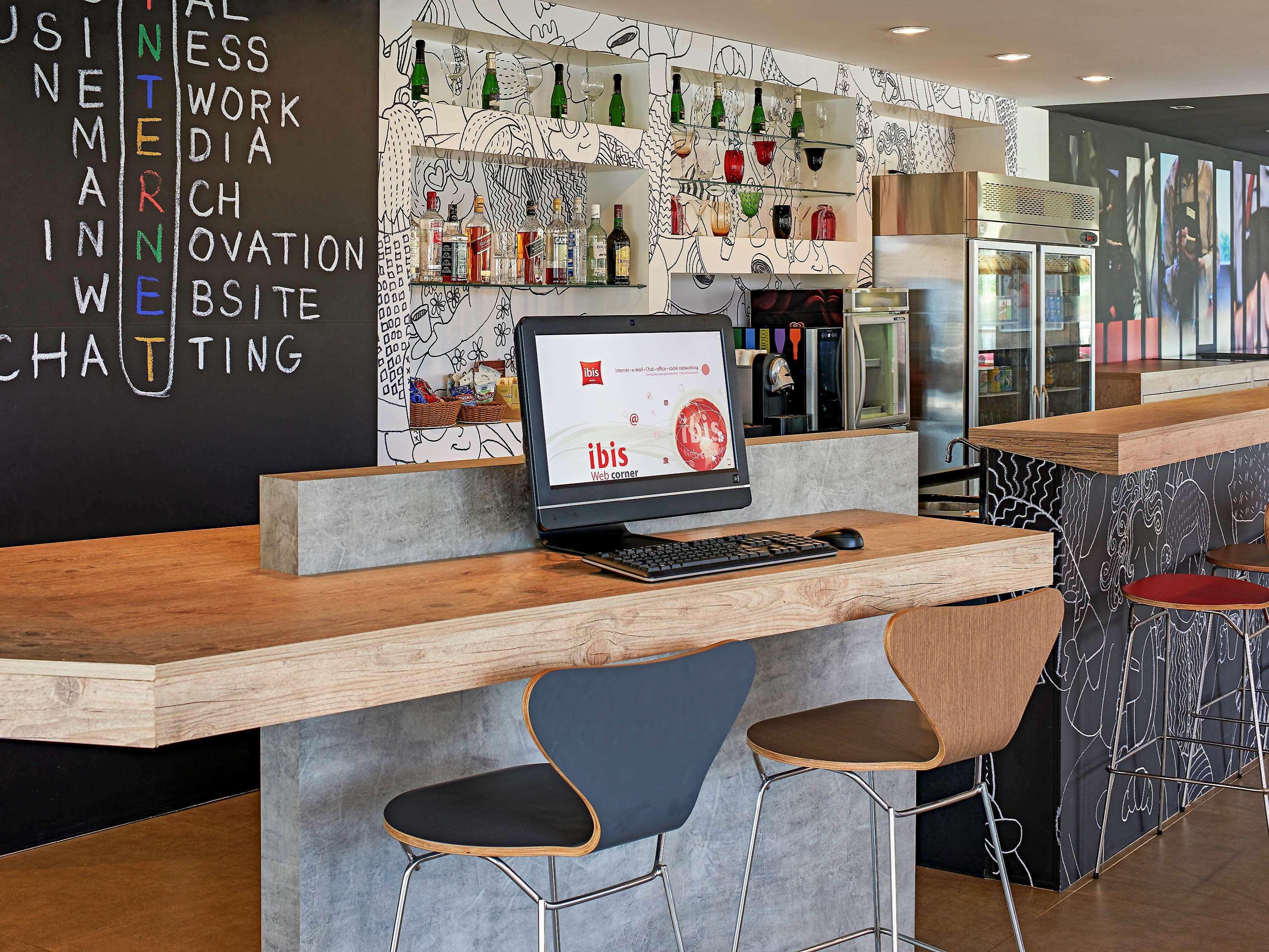 Vista Lobby ibis Londrina Shopping