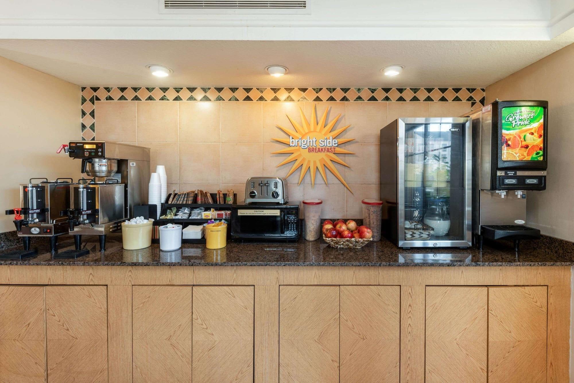 Restaurant La Quinta Inn by Wyndham Bossier City
