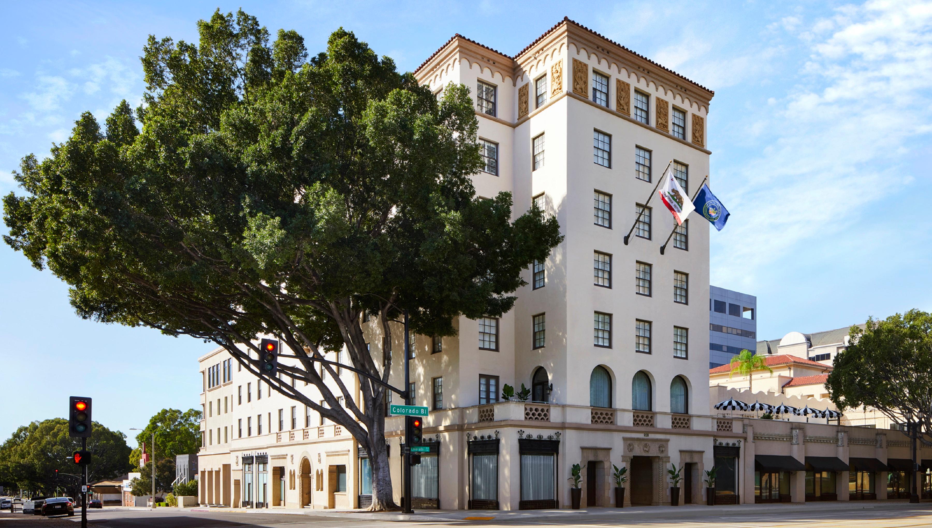 Vista Exterior Pasadena Hotel & Pool