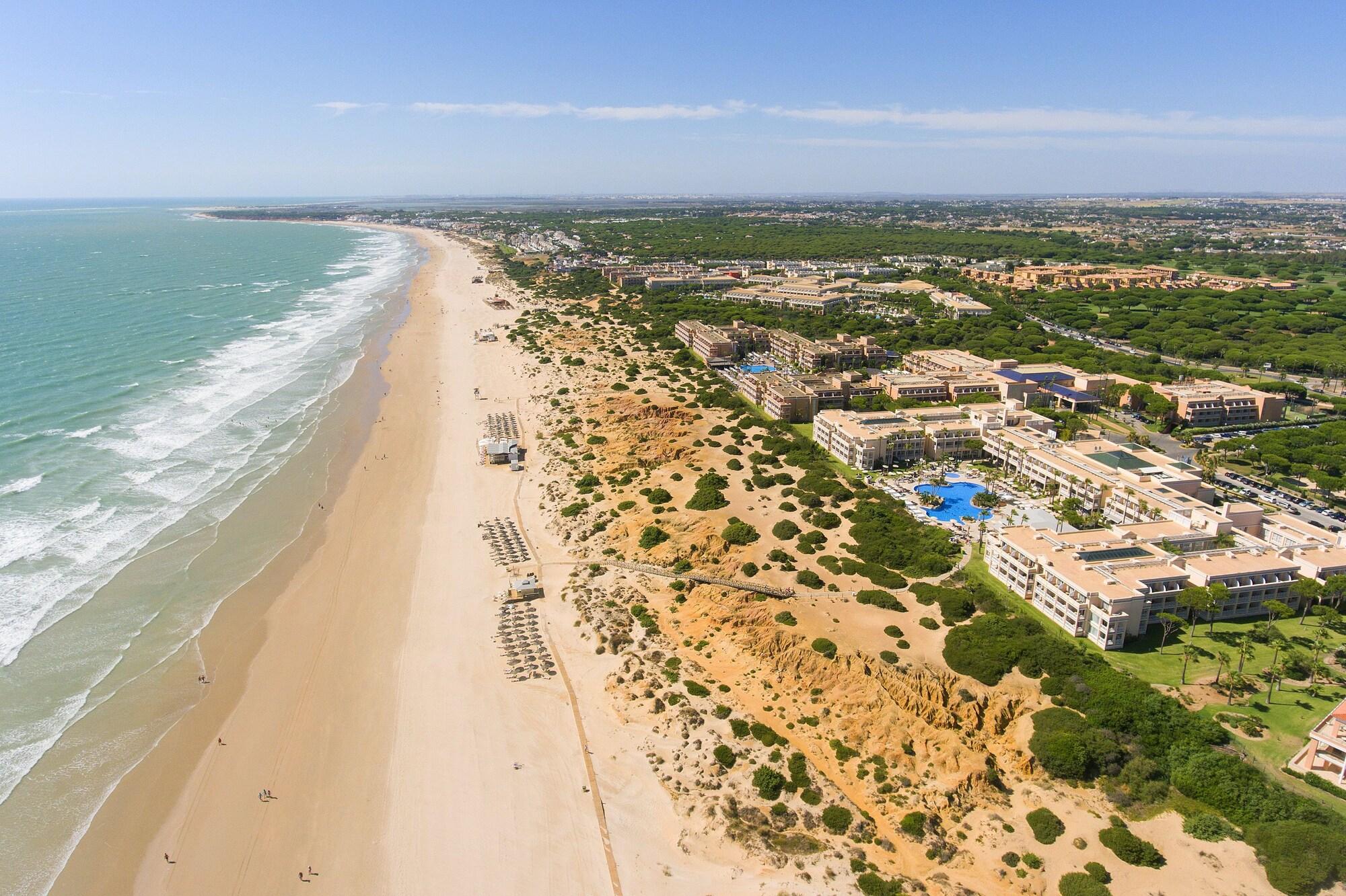 Playa Hipotels Playa La Barrosa - Adults Only