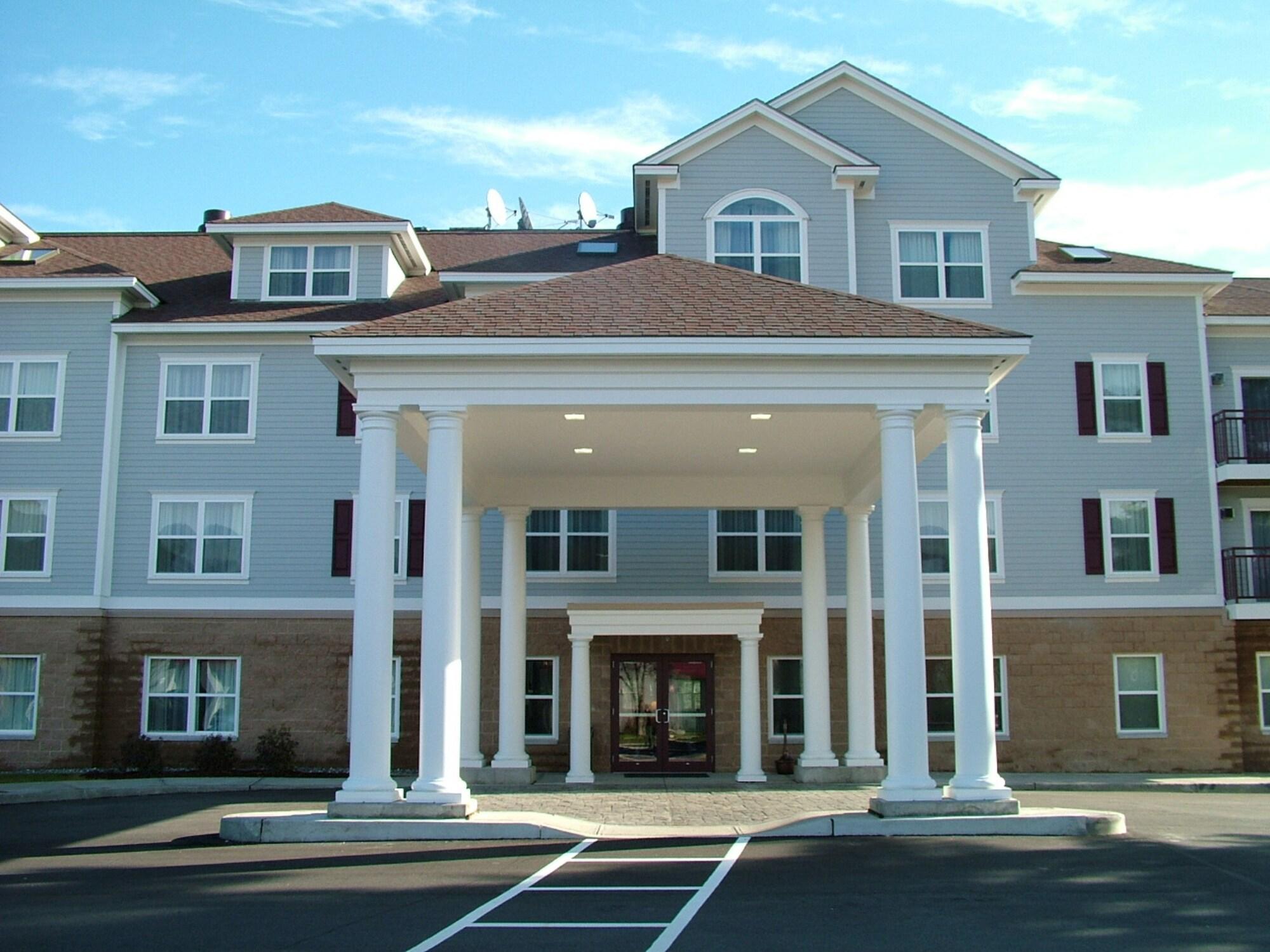 Varios Holiday Inn Express Hotel & Suites White River Junction by IHG