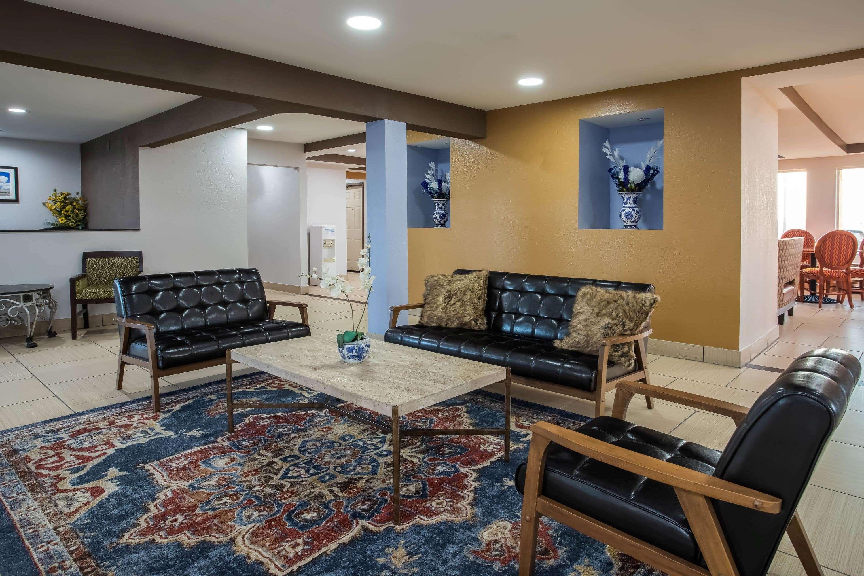 Vista Lobby Wyndham Garden Fort Wayne