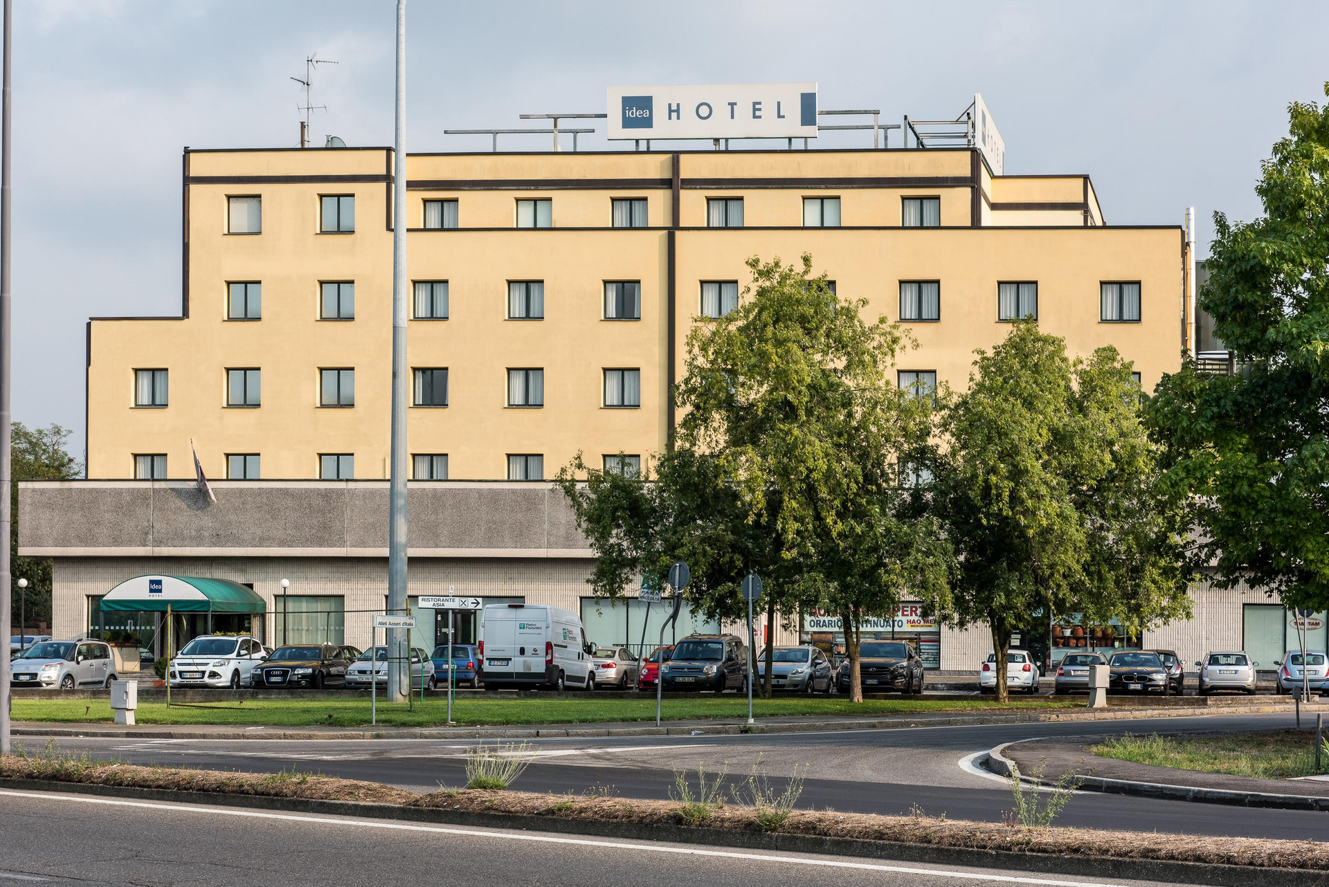 Vista Exterior Idea Hotel Piacenza