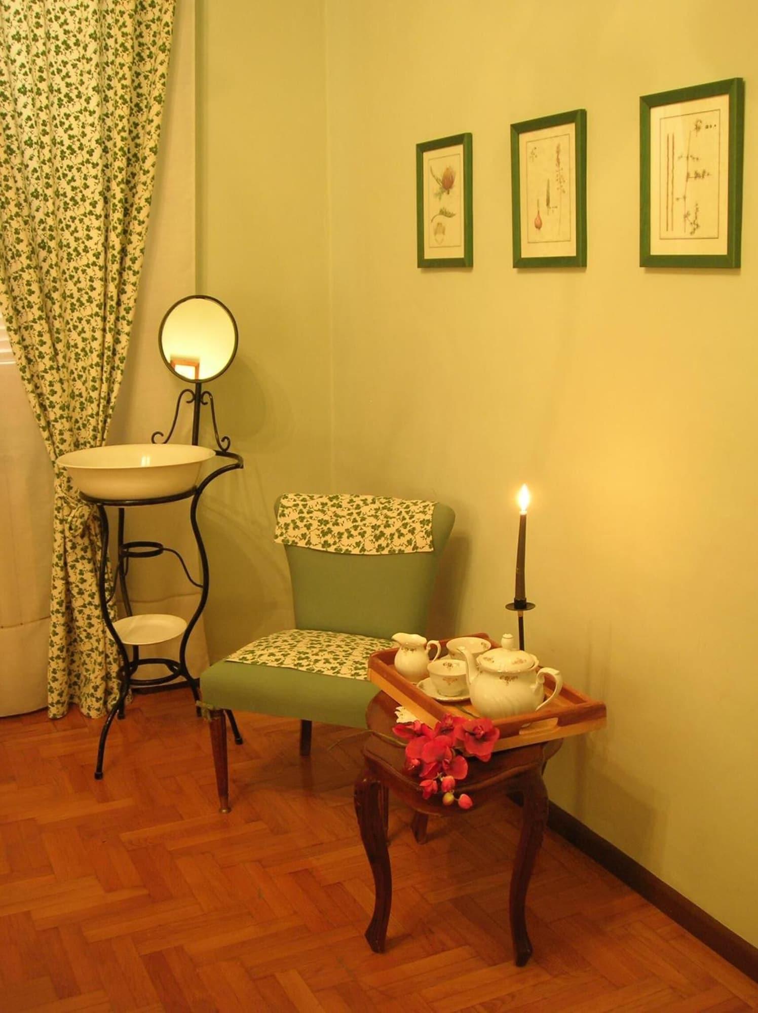 Equipamiento de Habitación Villa Mustafà
