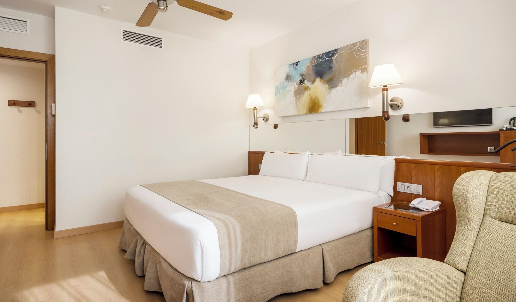 Habitación Hotel ILUNION Les Corts Spa